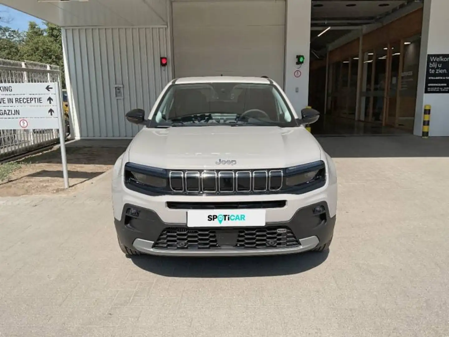 Jeep Avenger 1 1.2 e-Hybrid Summit Beige - 2