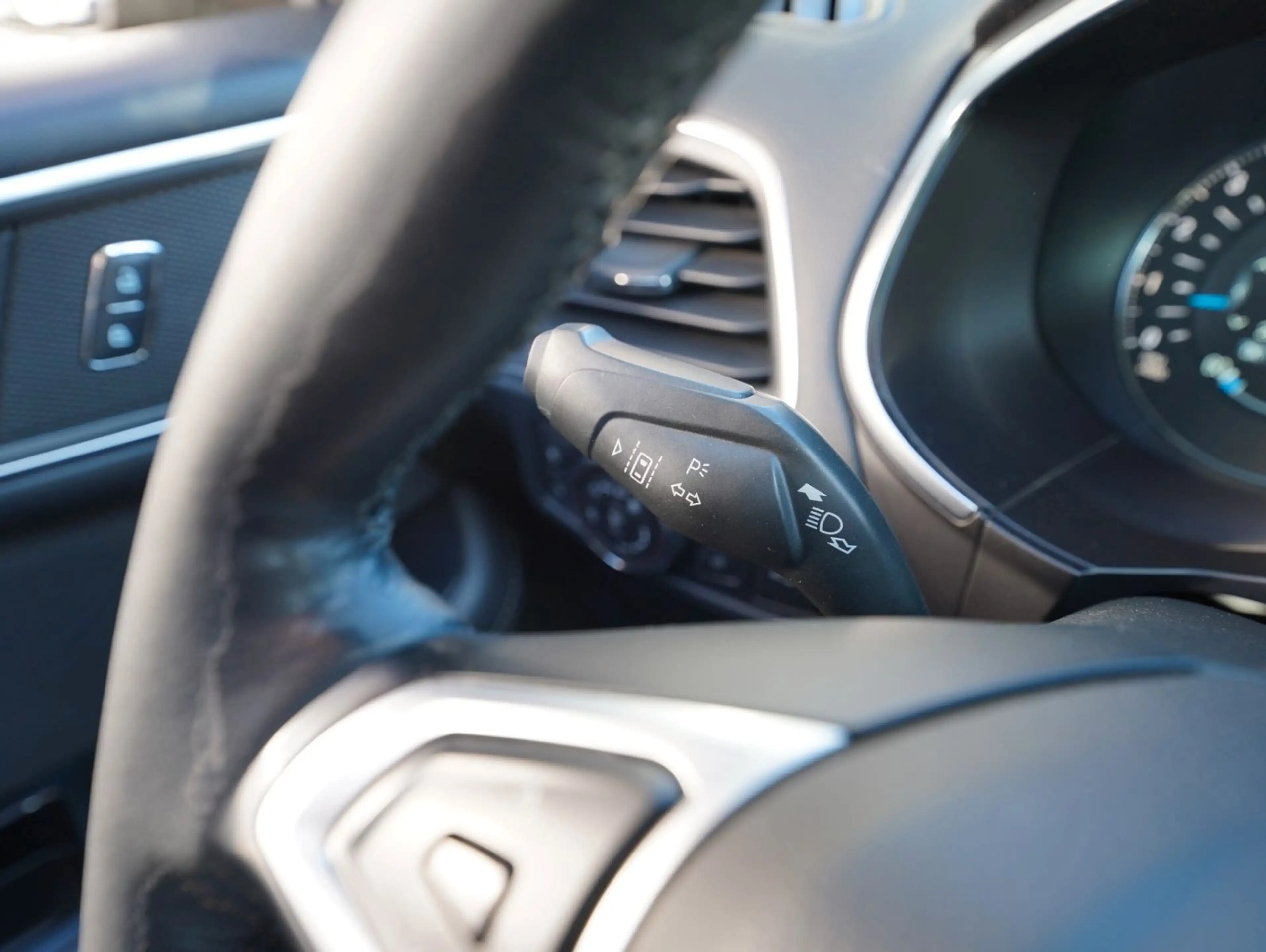 Ford S-Max S-MAX Titanium — photo 13