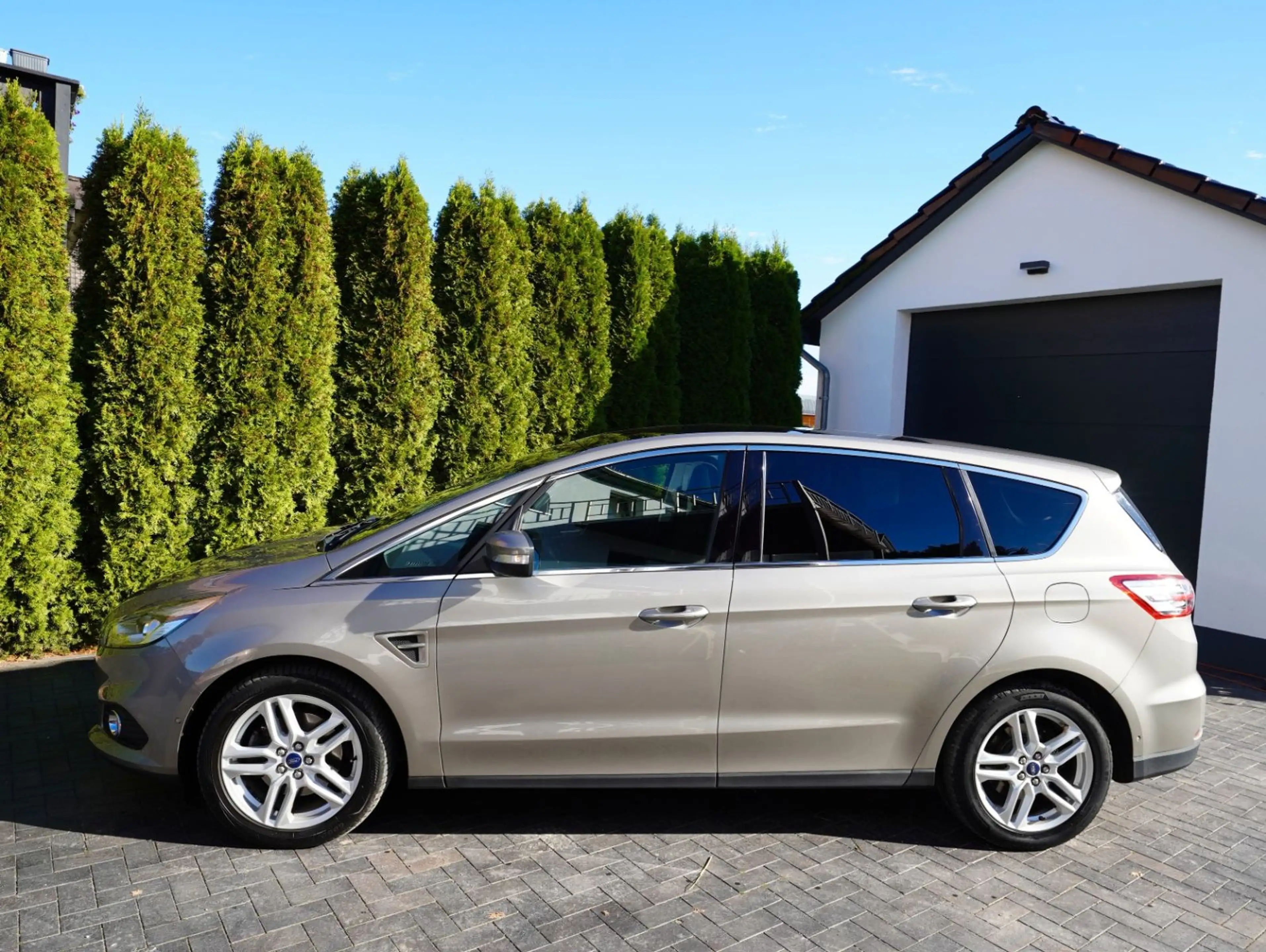 Ford S-Max S-MAX Titanium — photo 2