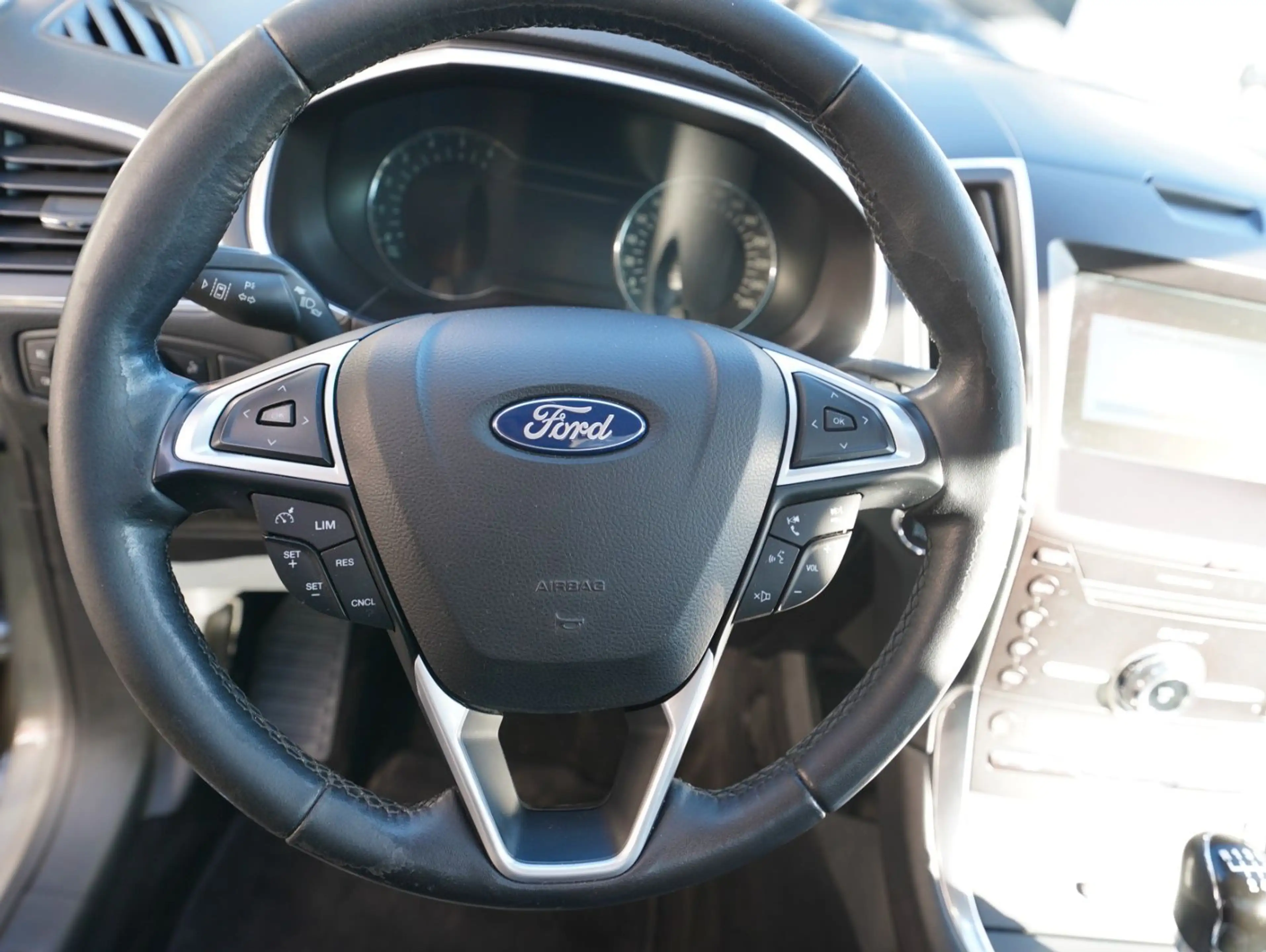 Ford S-Max S-MAX Titanium — photo 12