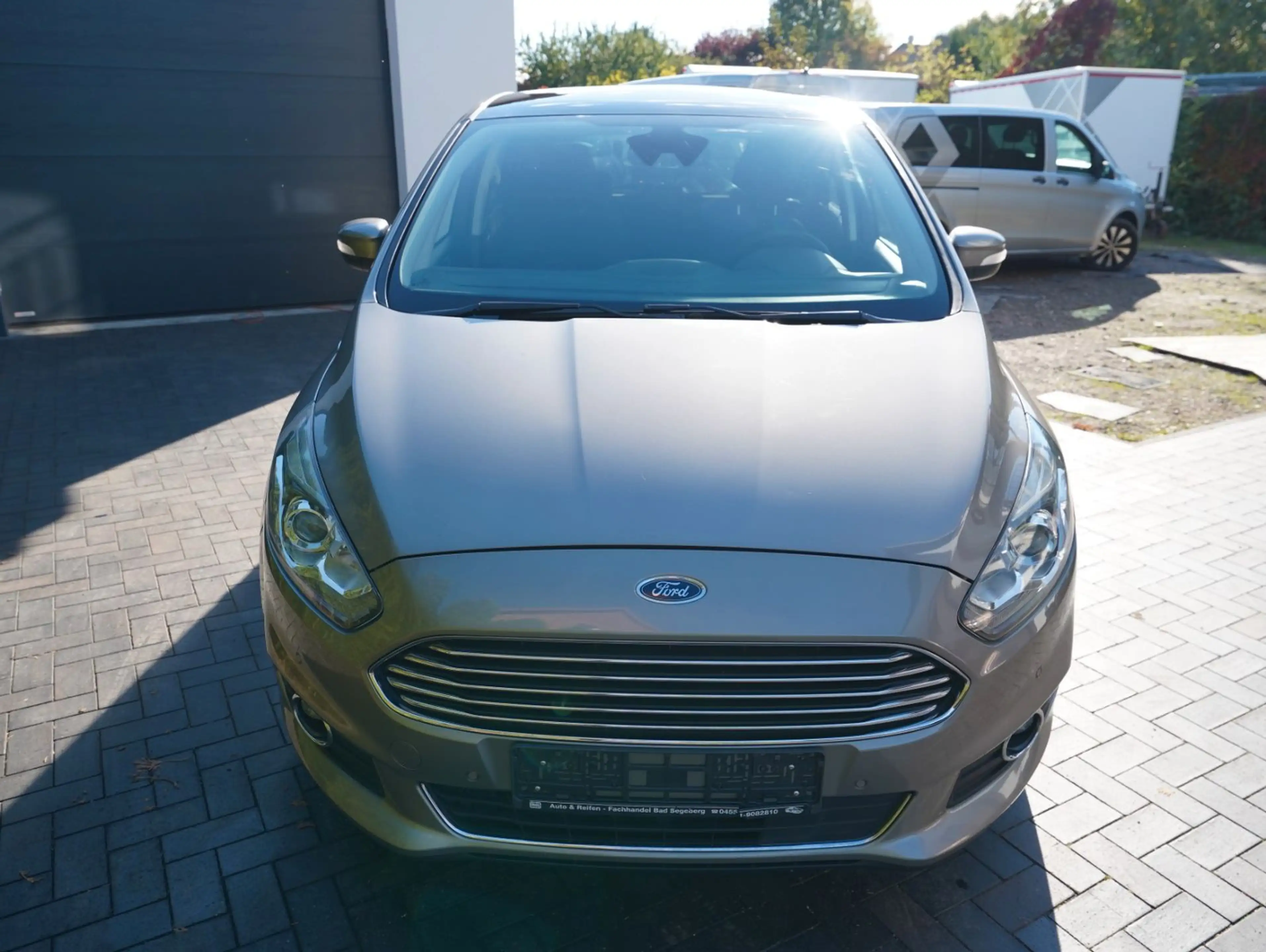 Ford S-Max S-MAX Titanium — photo 8
