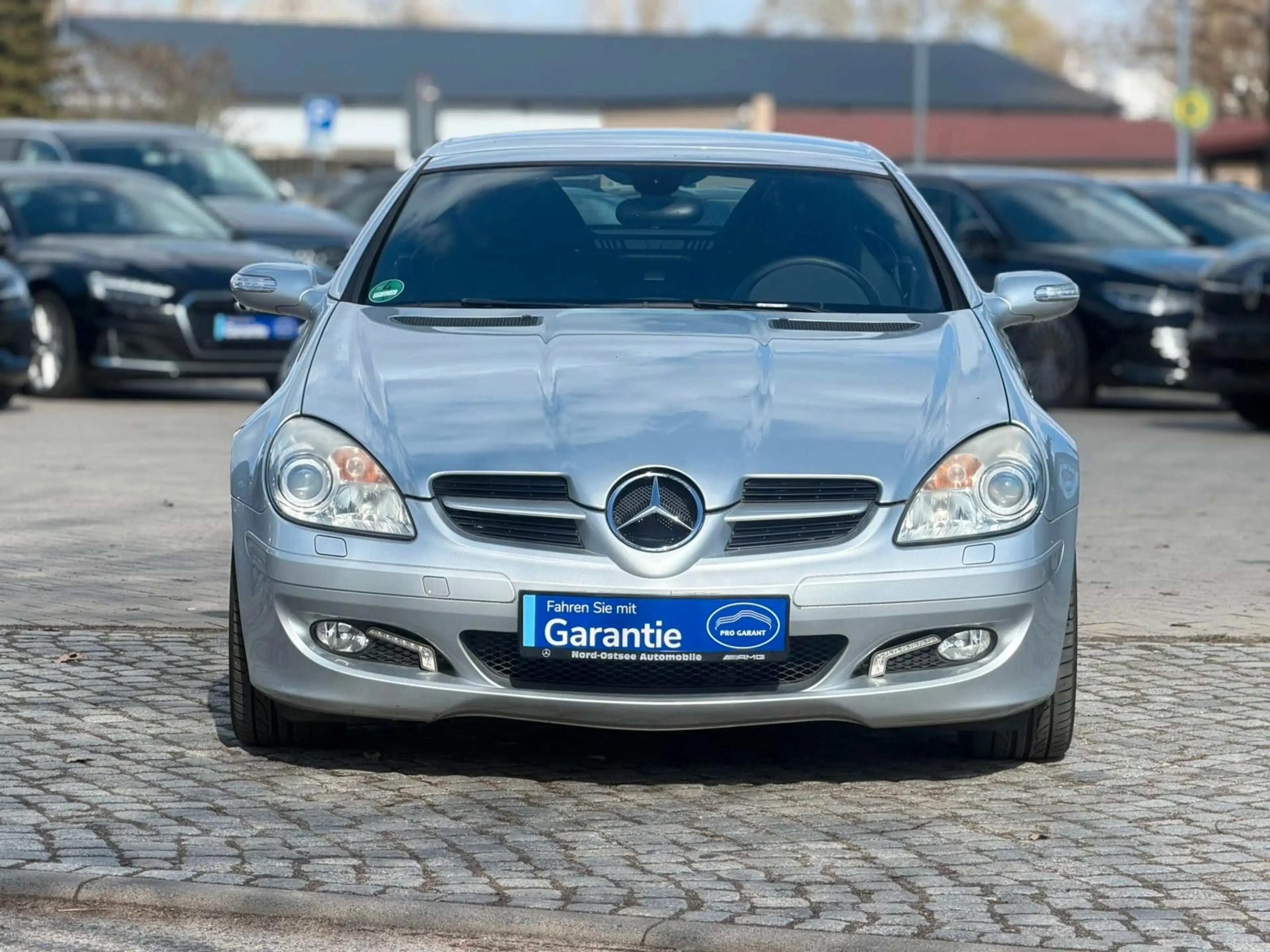 Mercedes-Benz SLK 350 SLK Roadster SLK 350 — photo 9
