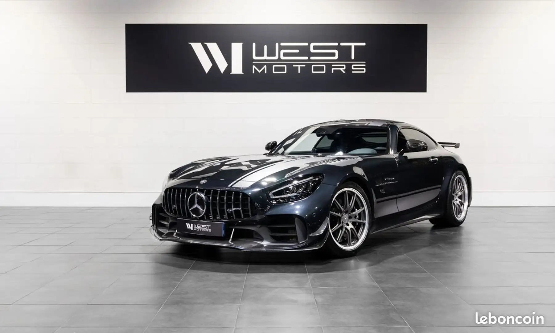 Mercedes-Benz AMG GT Mercedes AMG-GT R Pro IMMAT France 1 OF 750 Caméra Noir - 1