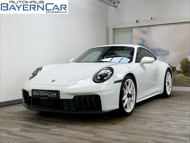 Porsche 992 Coupe GTS Lift Carbon ACC Lederpaket Bose