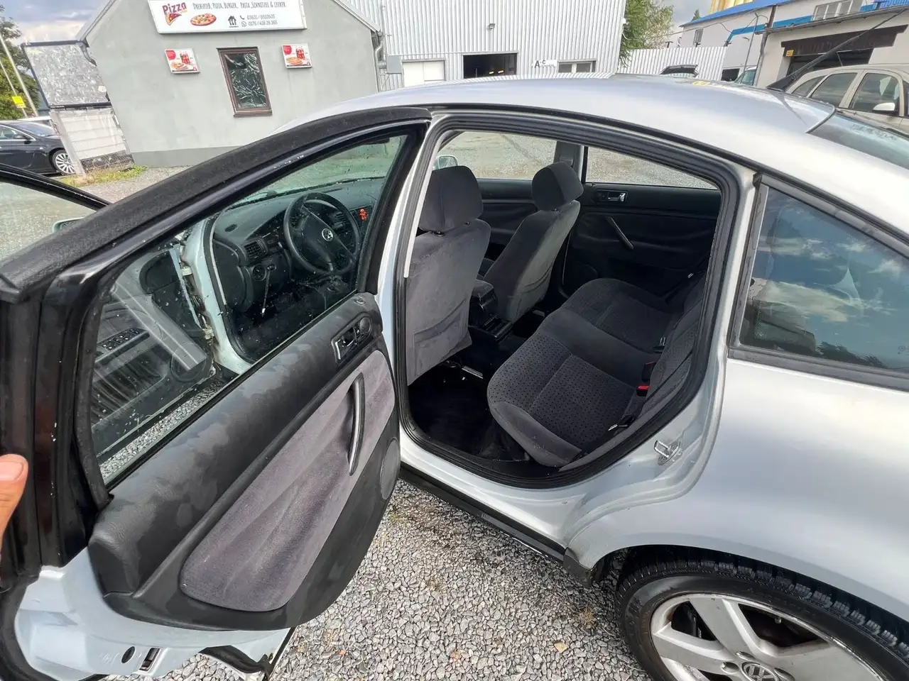 Volkswagen Passat 1.6 Auto Basis, foto 12