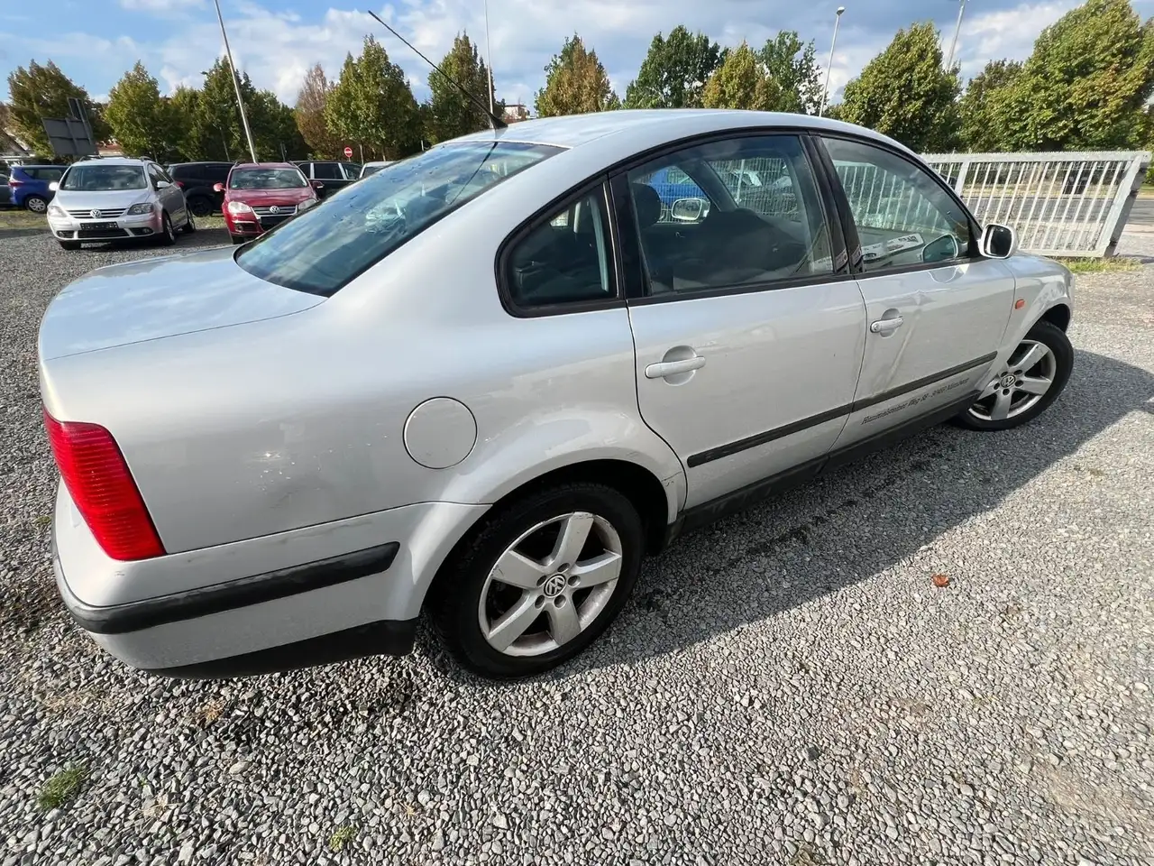 Volkswagen Passat 1.6 Auto Basis, foto 8