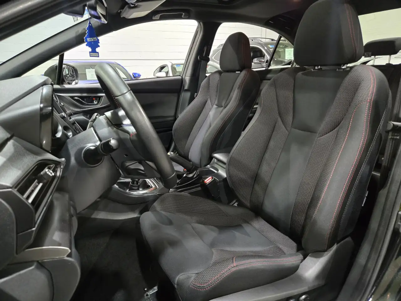 Subaru WRX снимка Subaru WRX