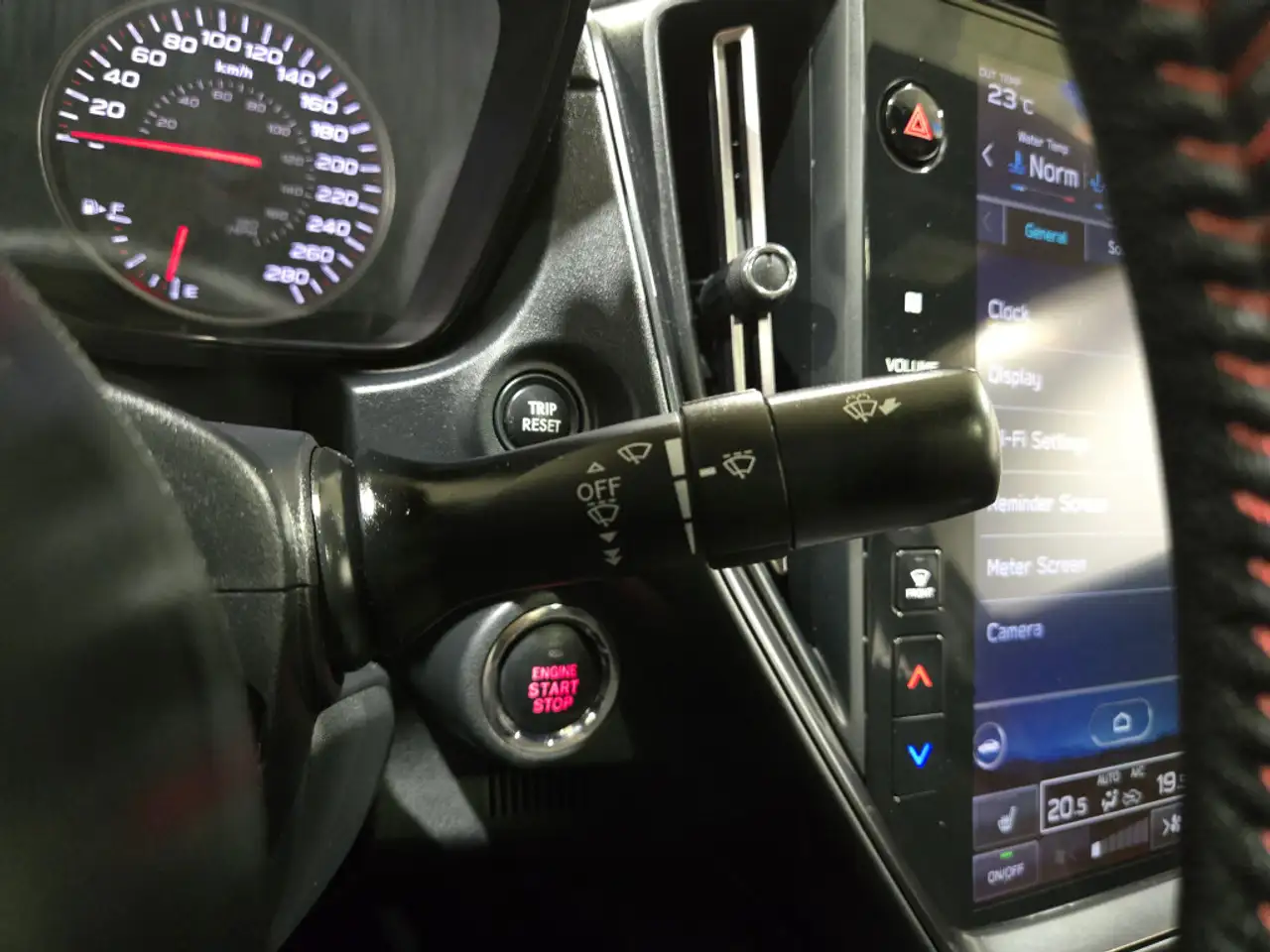Subaru WRX снимка Subaru WRX