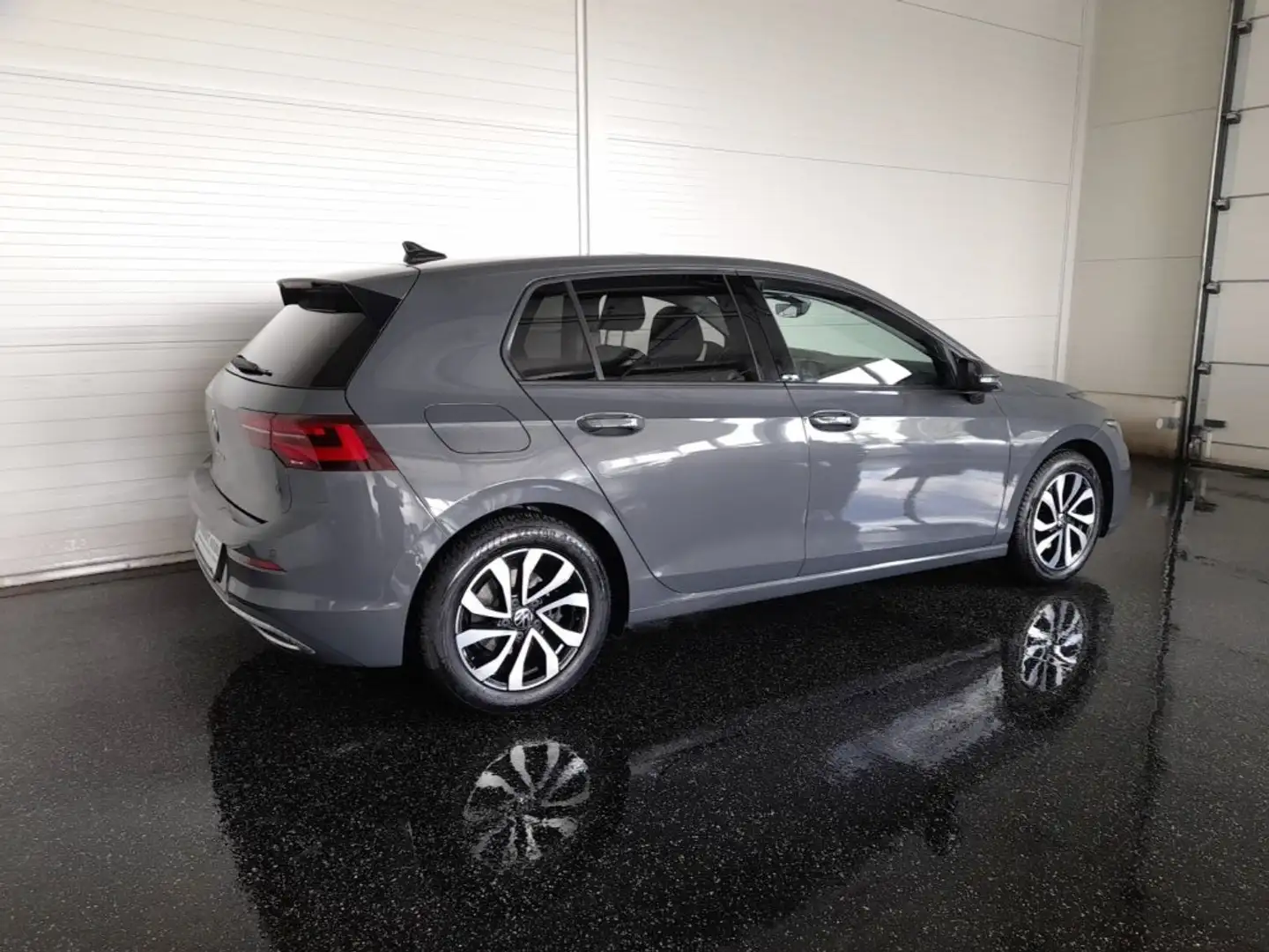 Volkswagen Golf VIII ACTIVE 2,0 TDI DSG *SKY / MATRIX-LED / HEAD-UP / VIRTUELL PRO / NAVI / AHV & KAMERA / ACC / KEYLESS* Grau - 2