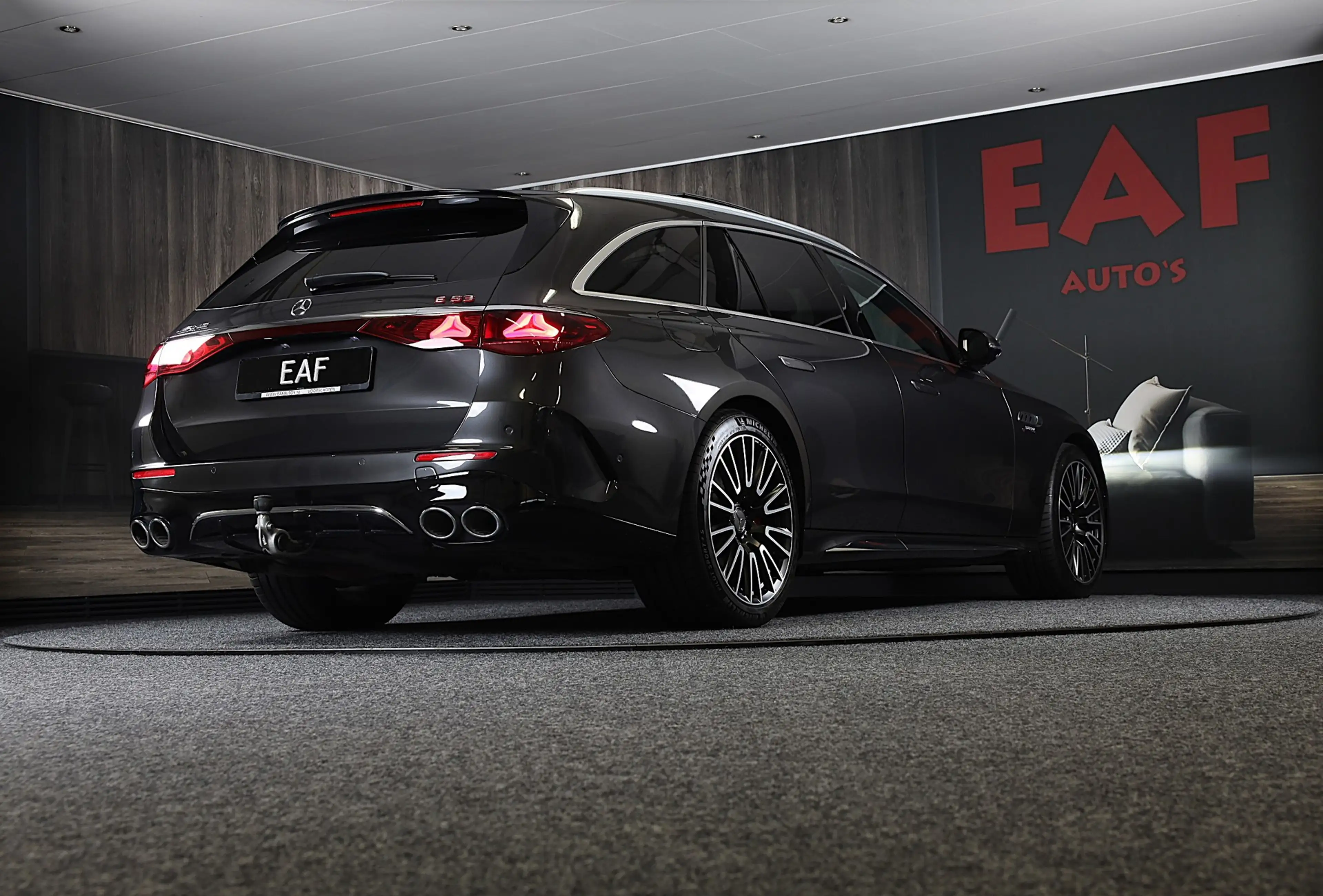 Mercedes-Benz E 53 AMG Estate 4MATIC+ Night Edition / Hyperscreen / Head — photo 5