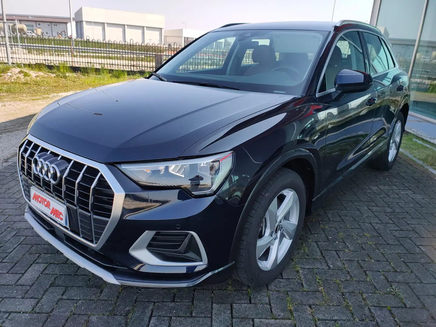 Audi Q3 40 2.0tdi Business Advanced quattro 200cv s-tronic Blu/Azzurro - 2