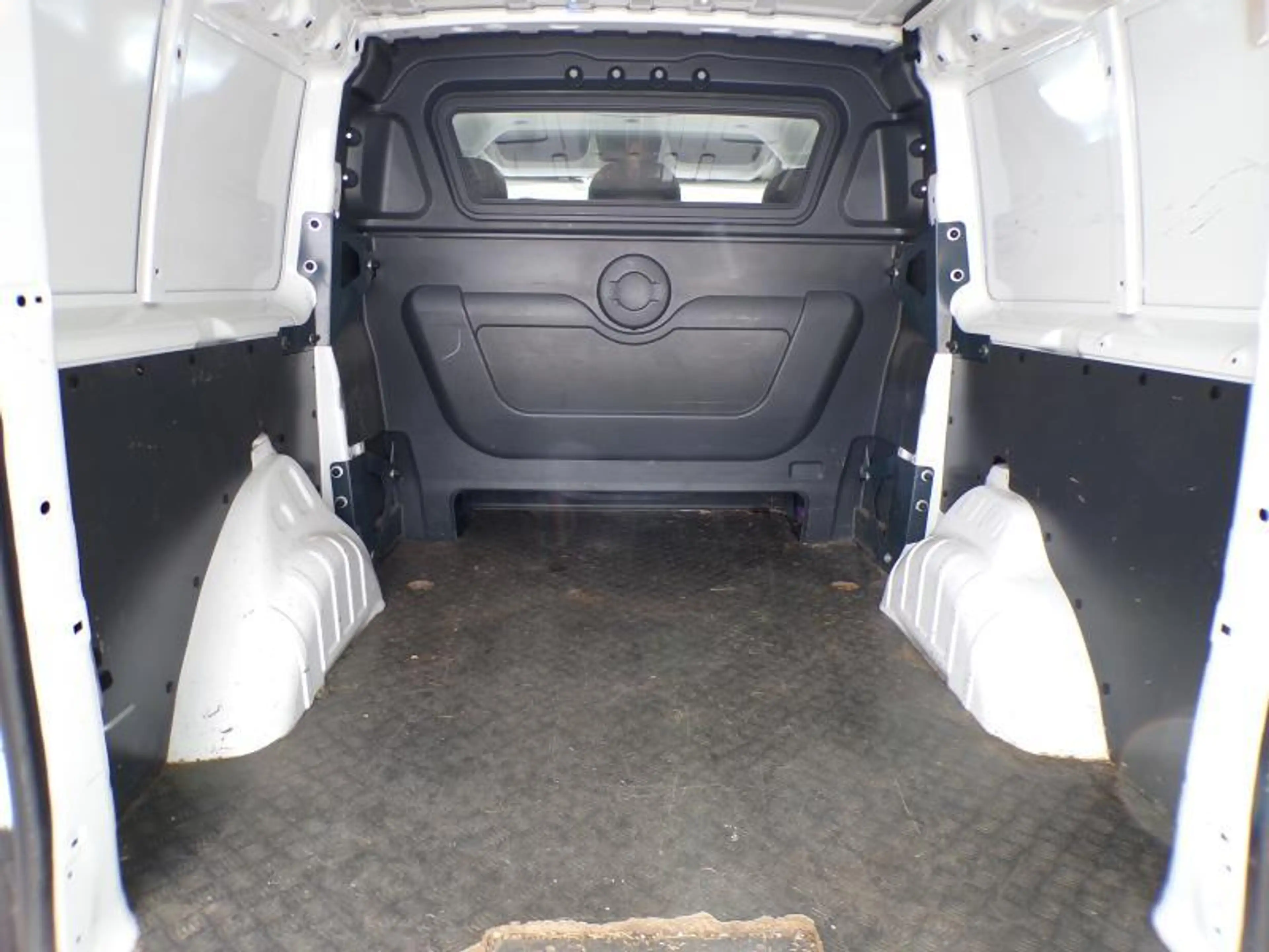Peugeot Expert 2.0 HDi 128cv 6pl blanc 05/16 Airco Capteurs — photo 9
