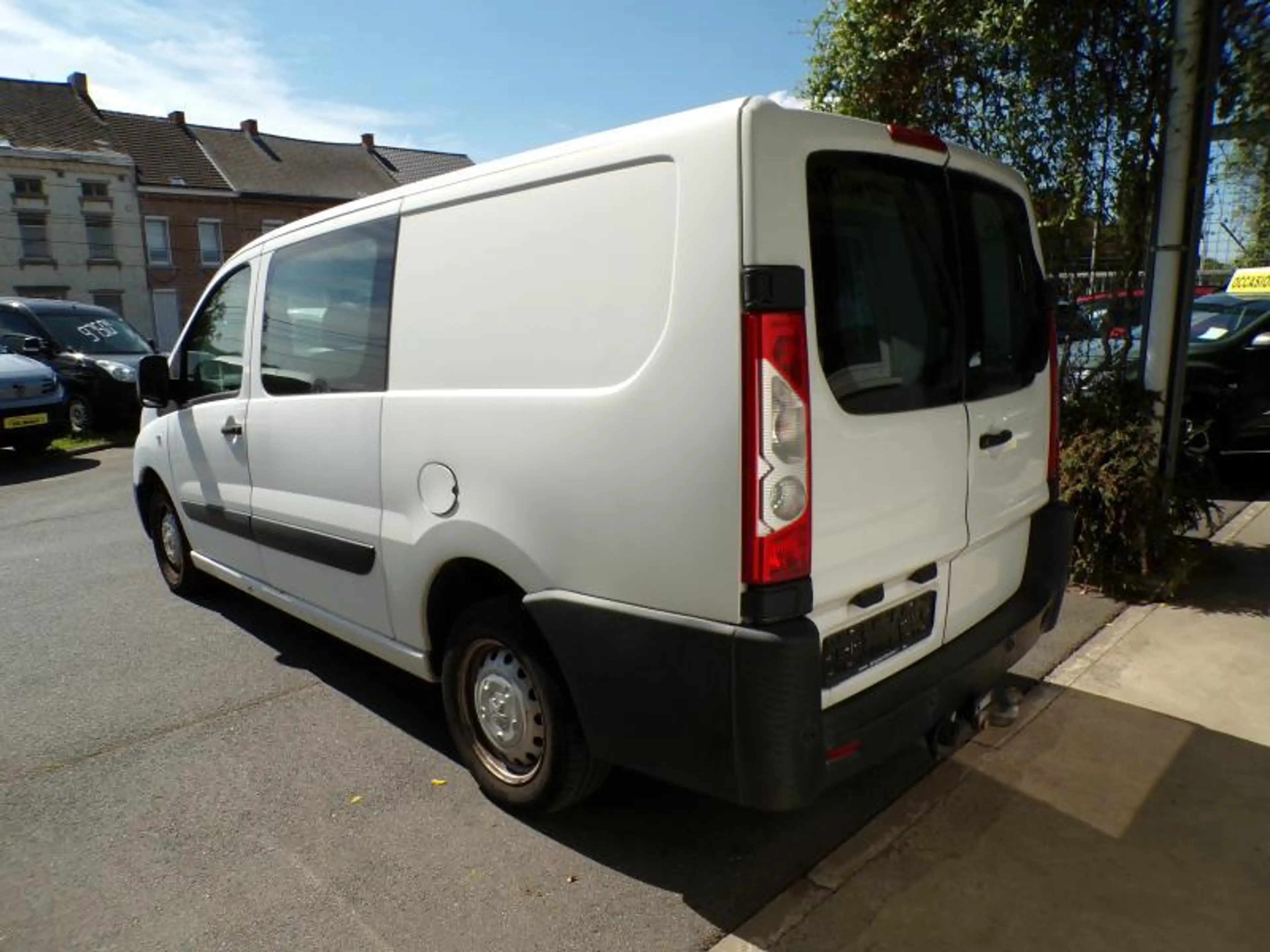 Peugeot Expert 2.0 HDi 128cv 6pl blanc 05/16 Airco Capteurs — photo 5