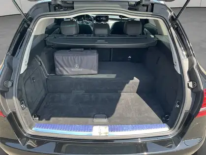 Annonce voiture d'occasion Mercedes-Benz C 300 - CARADIZE