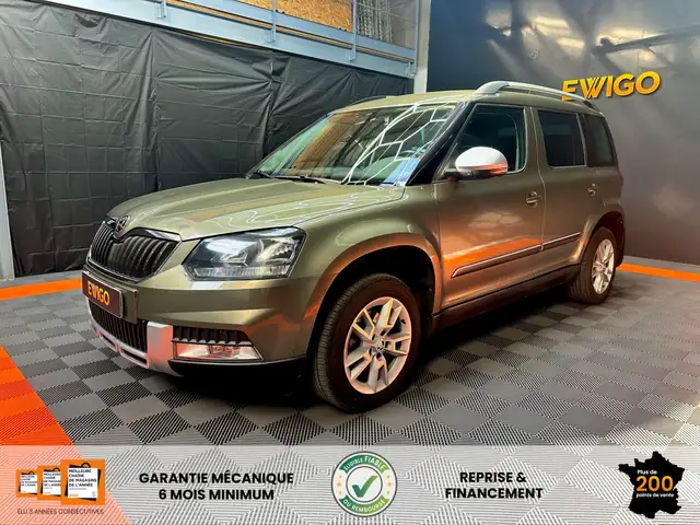 Skoda Yeti 1.6 TDI 105 GREENTEC ACTIVE 4X2 DSG BVA