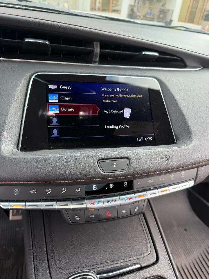 Cadillac XT4 снимка Cadillac XT4
