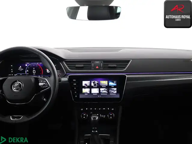 Skoda Superb view 9