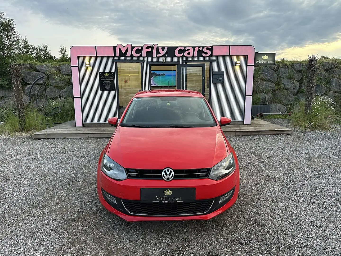 Volkswagen Polo Highline 1,4 DSG - PARKSENSOR - NAVI - TOUCHSCR... Rot - 2
