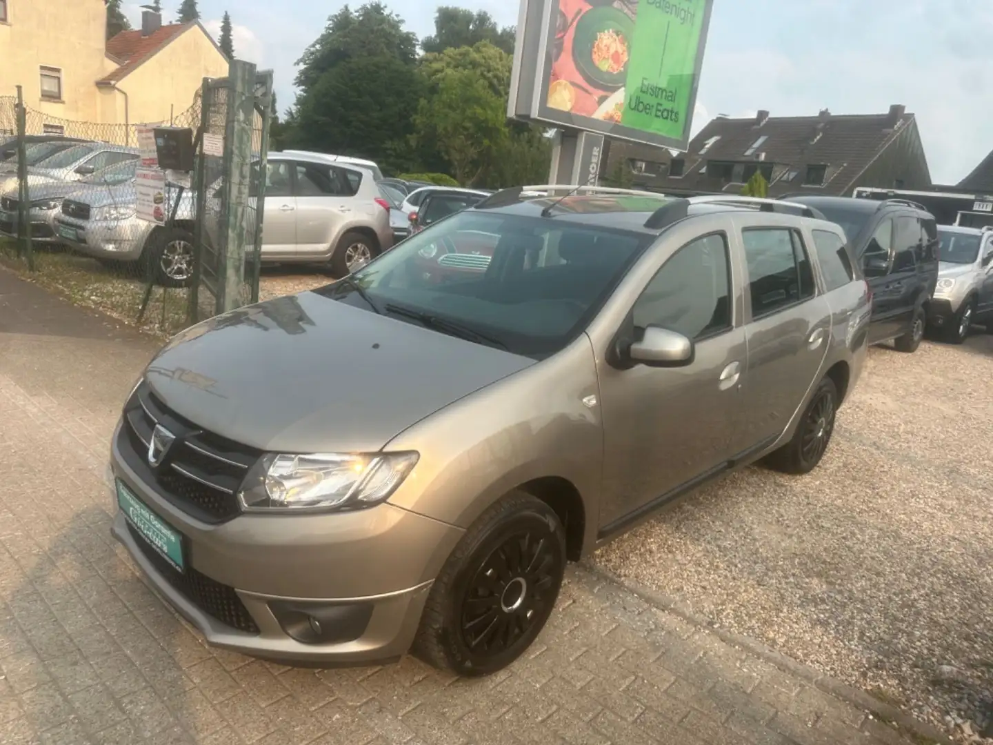 Dacia Logan MCV II Kombi Laureate*TÜV NEU*KLIMA*1 HAND Gold - 1