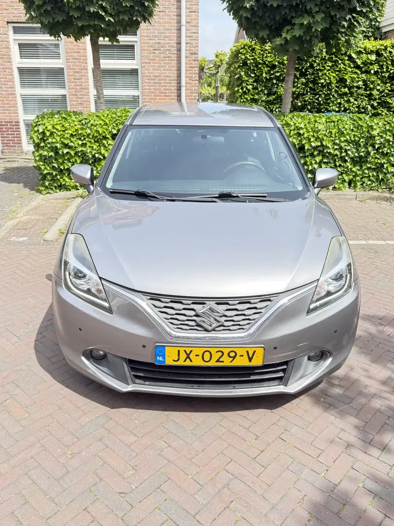 Suzuki Baleno 1.2 Exclusive Grau - 2