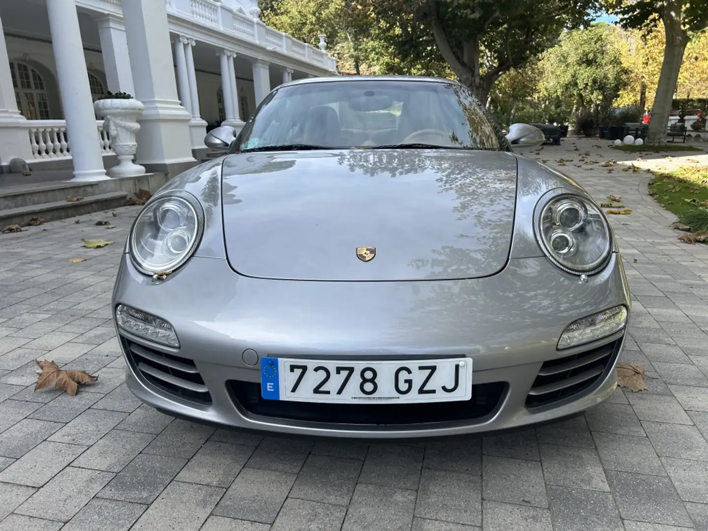 Porsche 911 Carrera 4S Coupé PDK Gris - 2