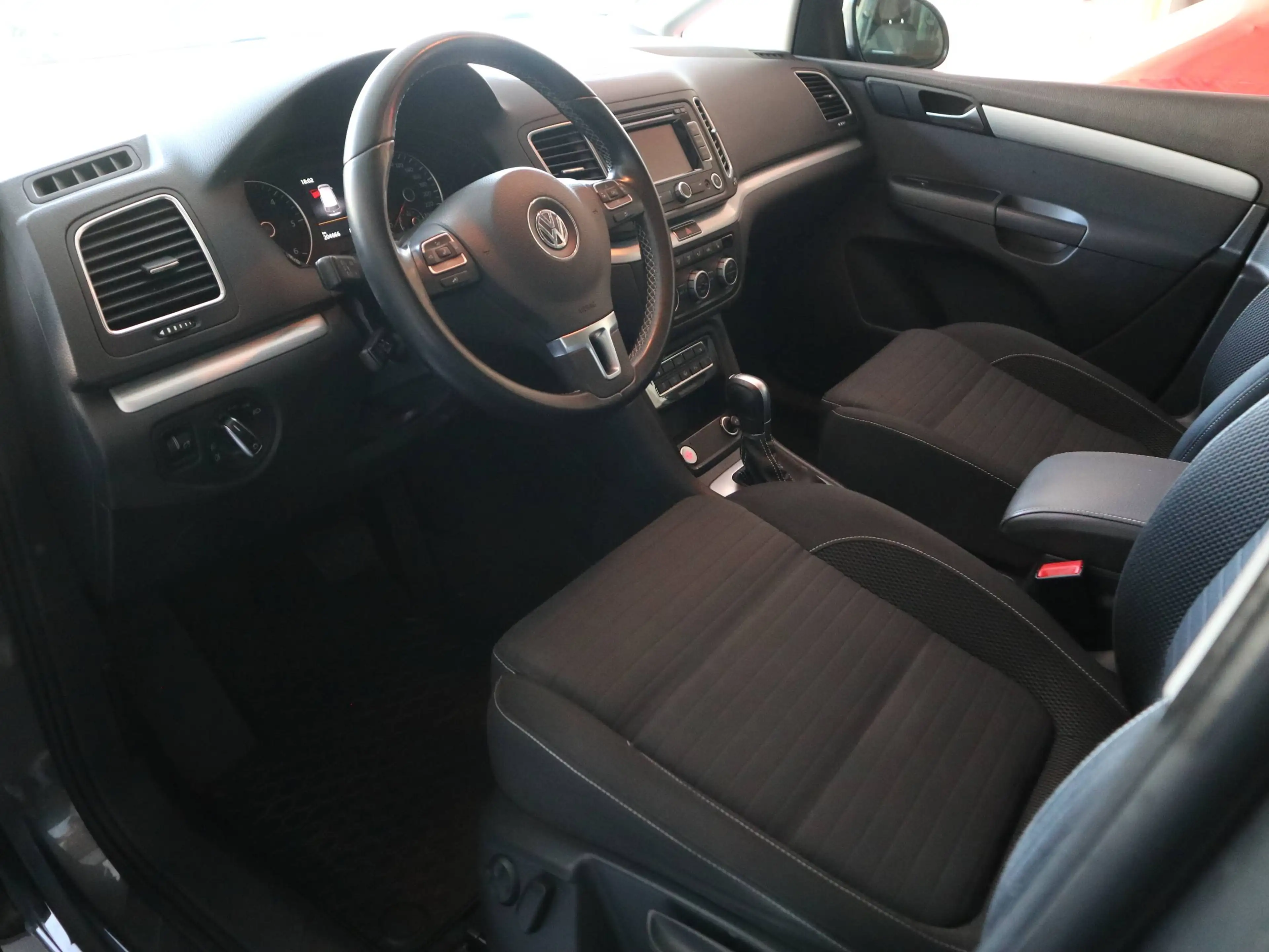 Volkswagen Sharan Cup BMT DSG EasyOpen BiXen OpenSky Navi — photo 6