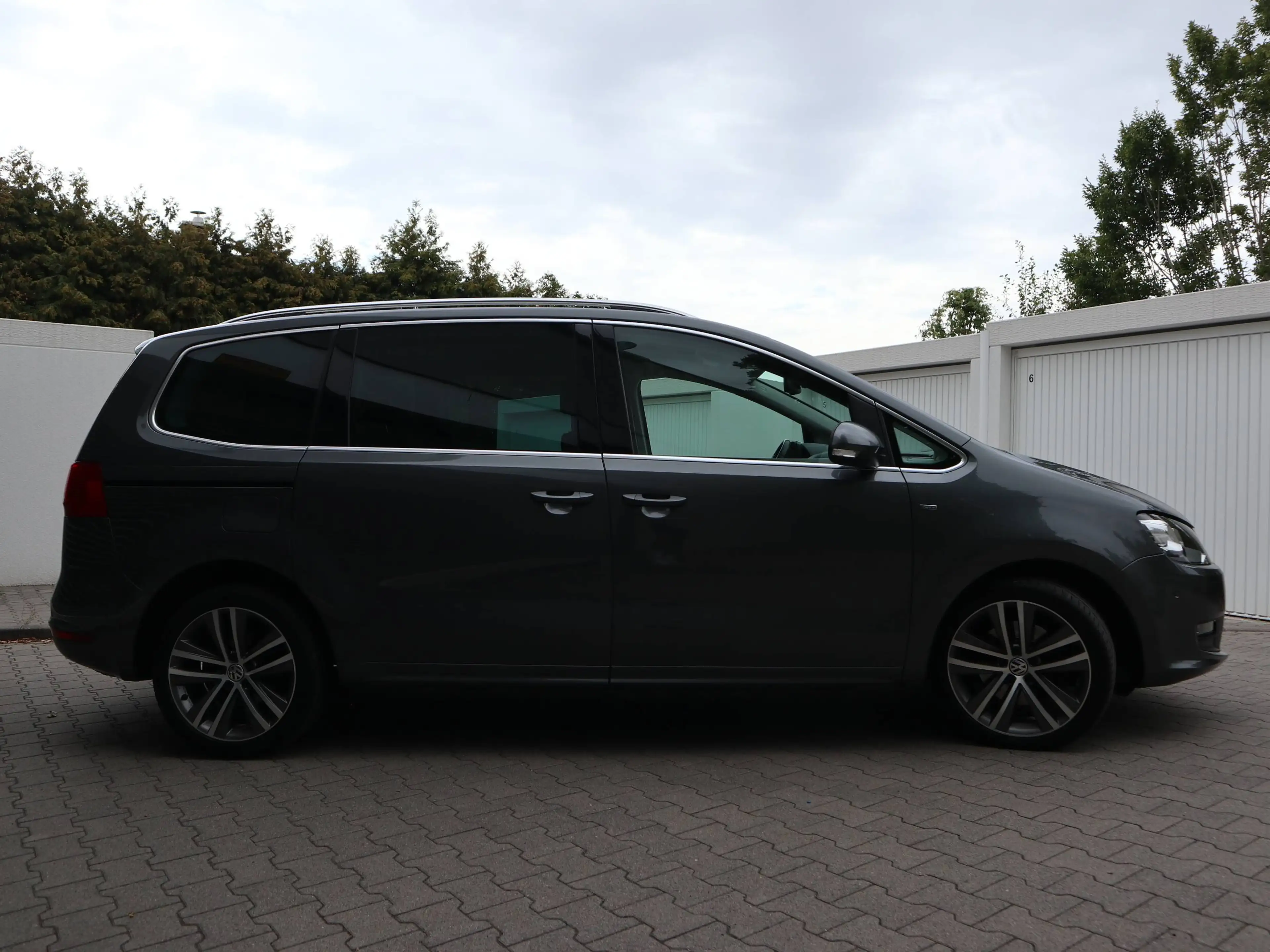 Volkswagen Sharan Cup BMT DSG EasyOpen BiXen OpenSky Navi — photo 4