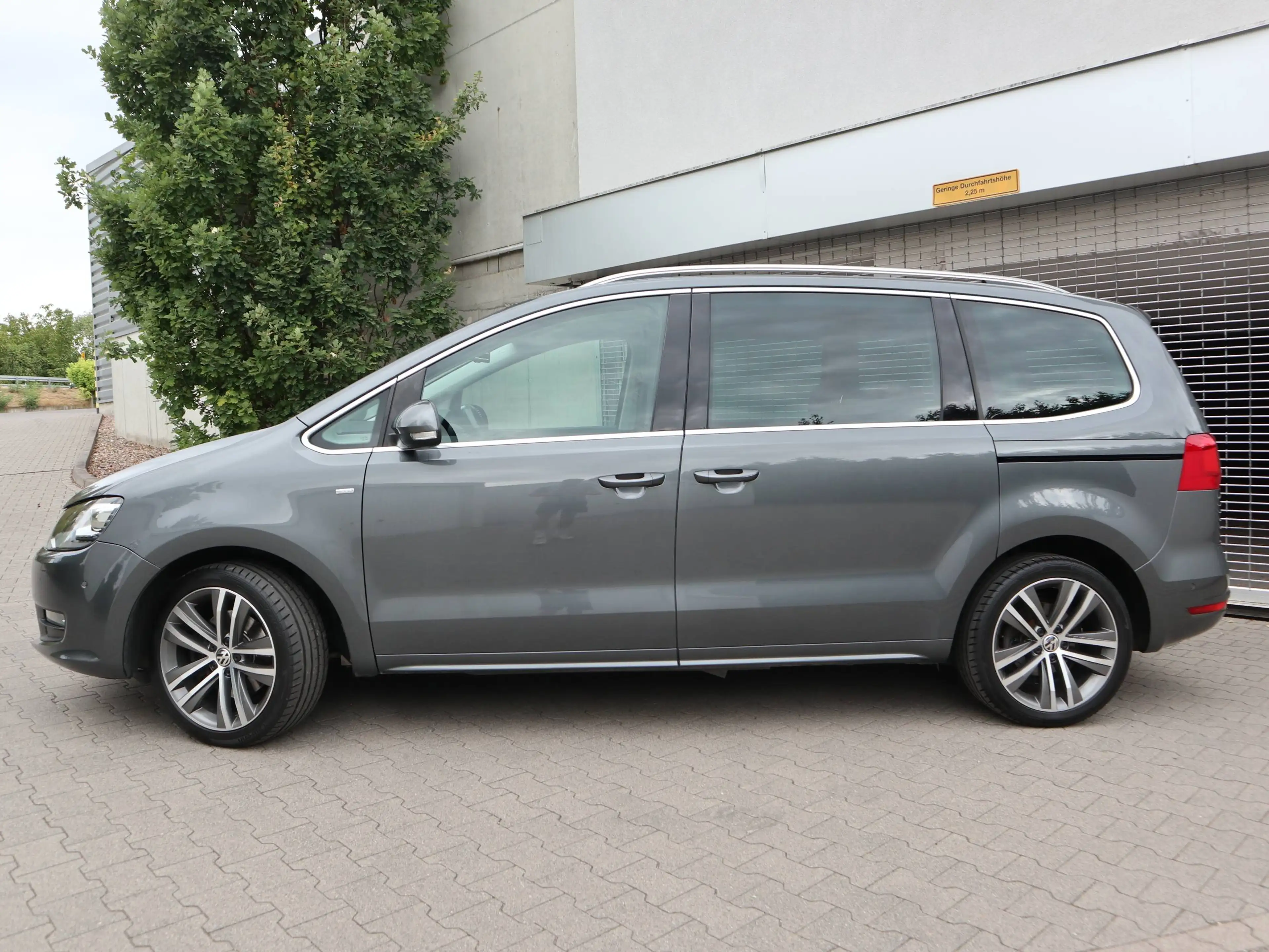 Volkswagen Sharan Cup BMT DSG EasyOpen BiXen OpenSky Navi — photo 2