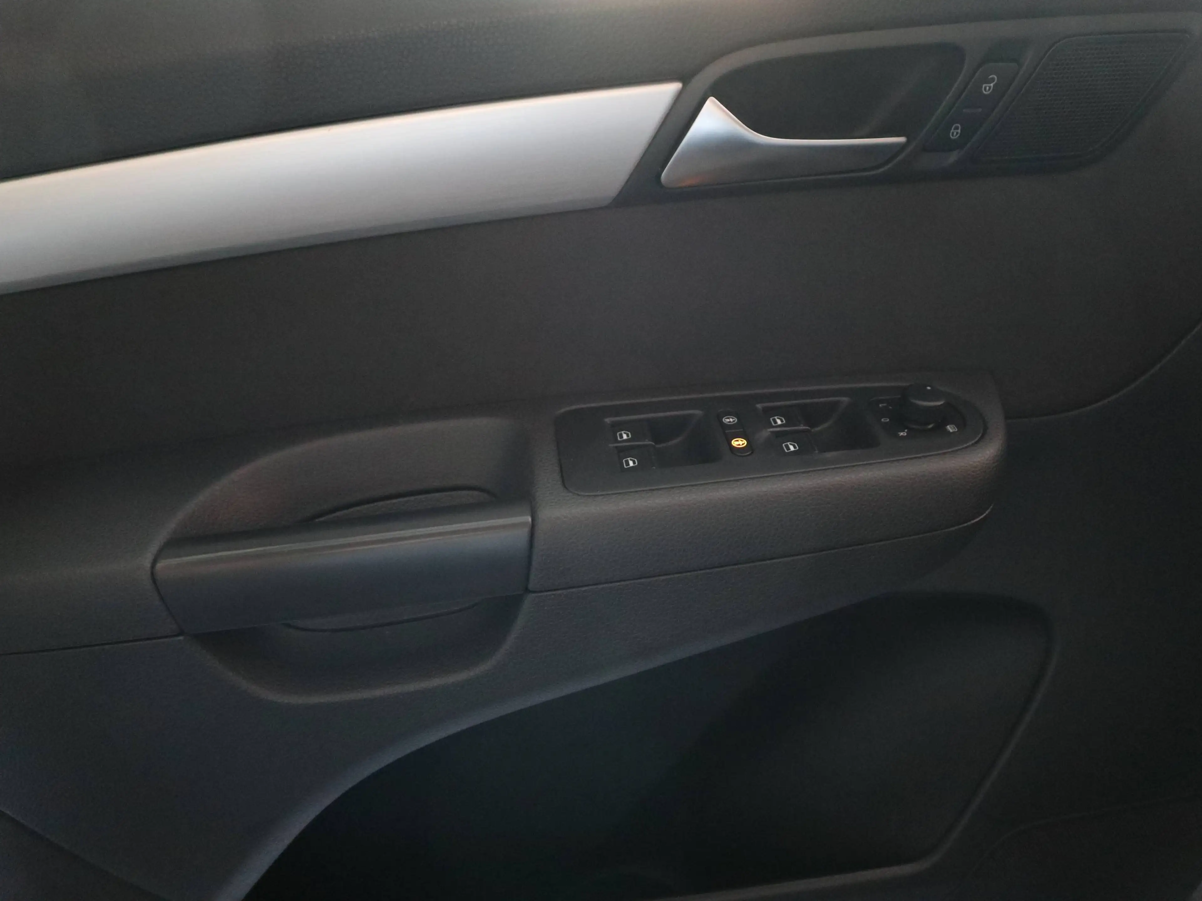 Volkswagen Sharan Cup BMT DSG EasyOpen BiXen OpenSky Navi — photo 15