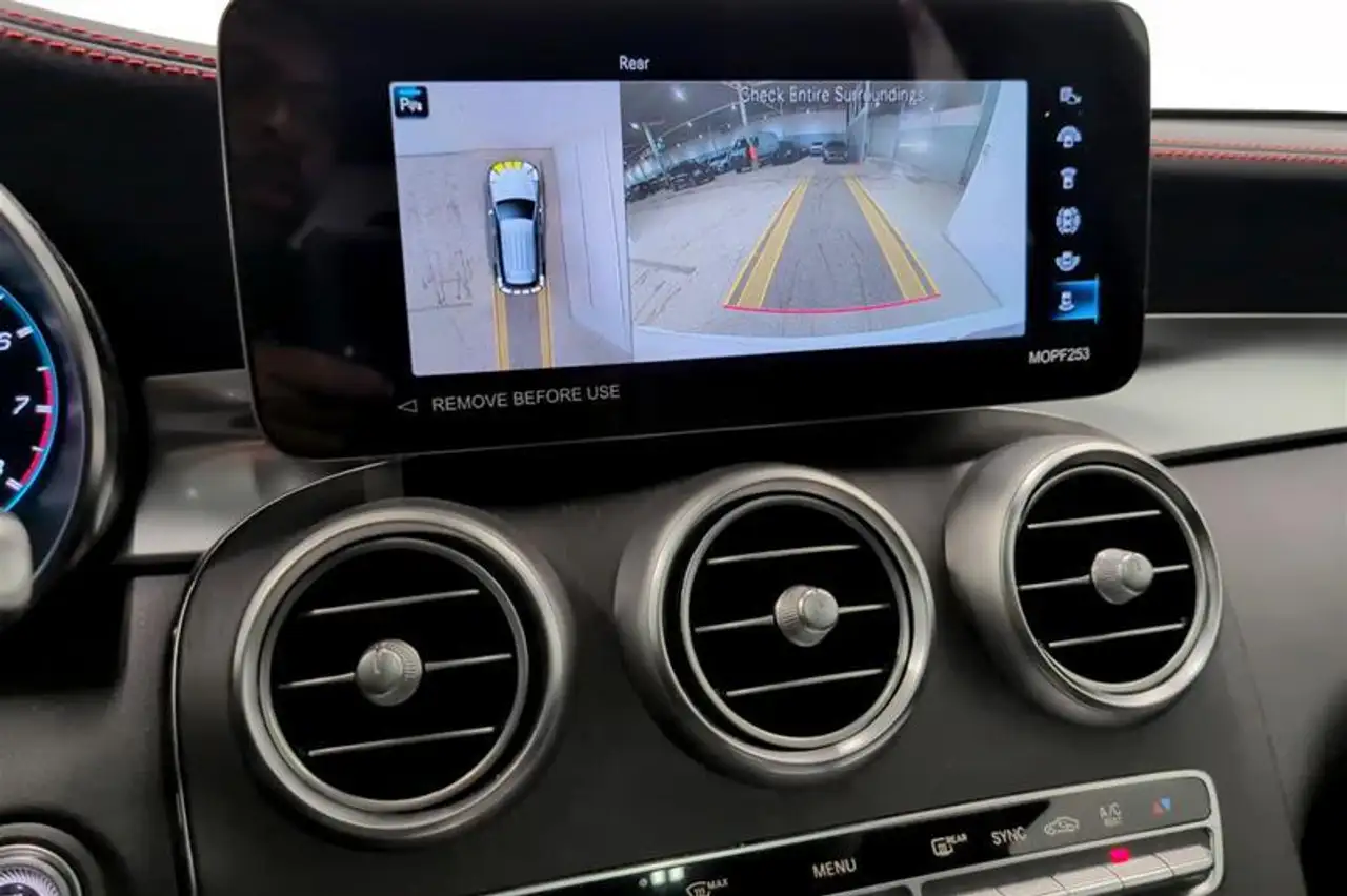 Mercedes-Benz GLC снимка Mercedes-Benz GLC