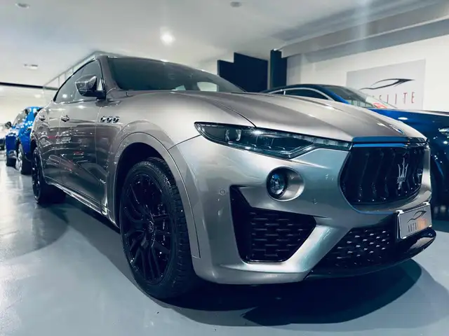 Maserati Levante V6 Diesel 275 CV AWD Gransport Black Tetto,