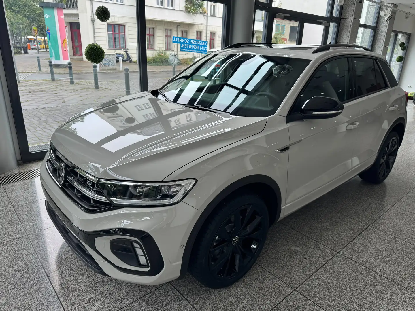 Volkswagen T-Roc R-Line Grau - 1