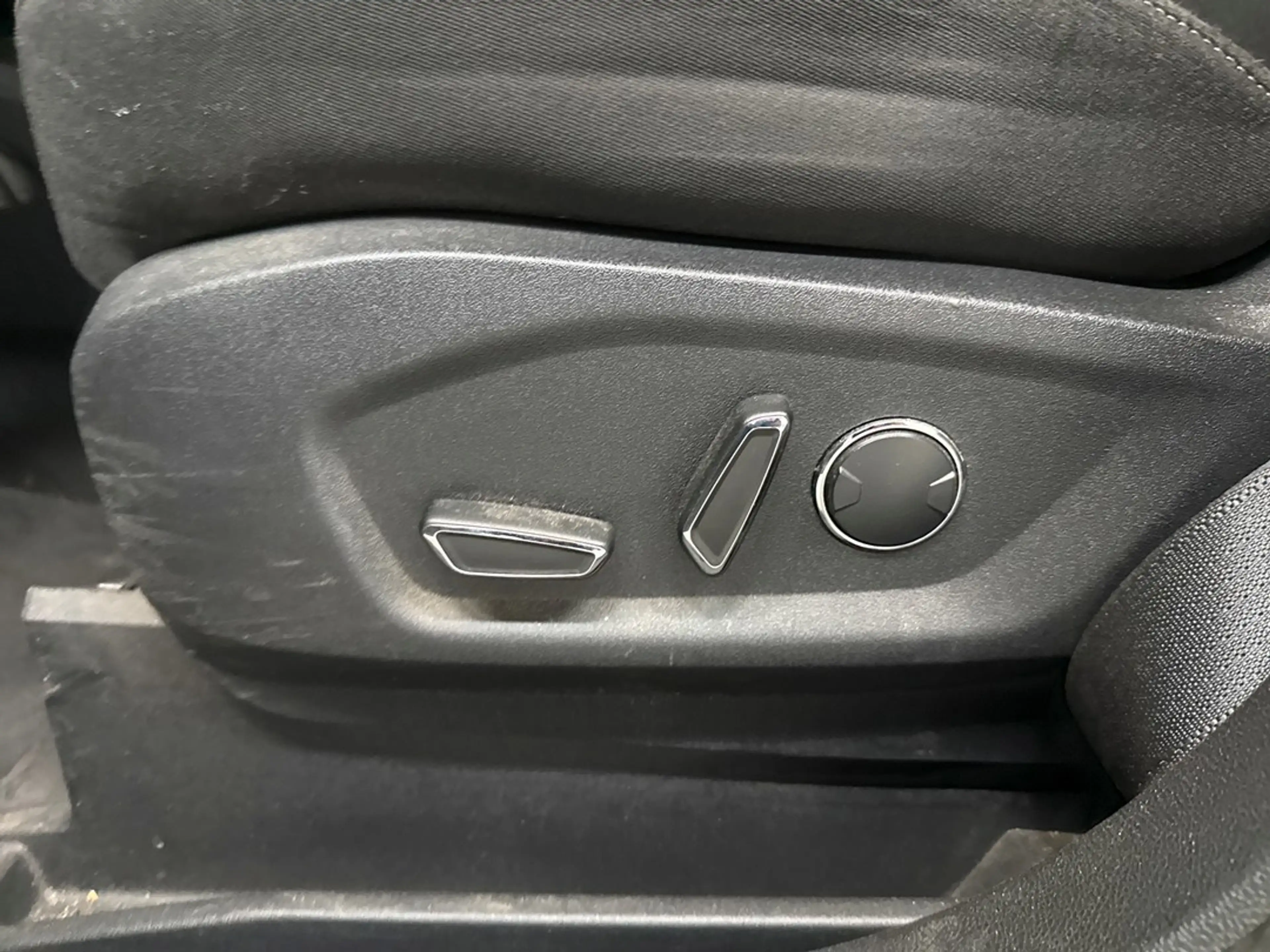 Ford S-Max 2.0 TDCi AWD Titanium 7p | Memory seats | 7 persoo — photo 15