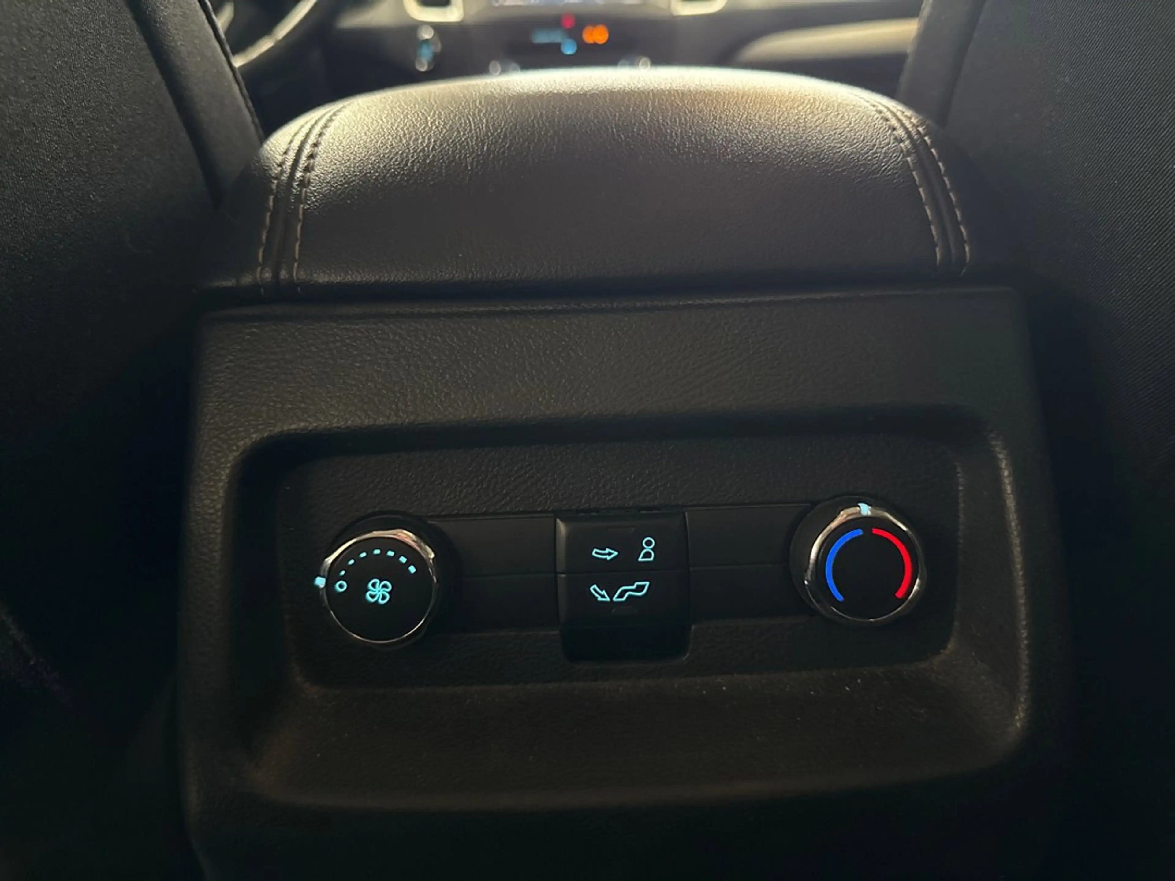 Ford S-Max 2.0 TDCi AWD Titanium 7p | Memory seats | 7 persoo — photo 12