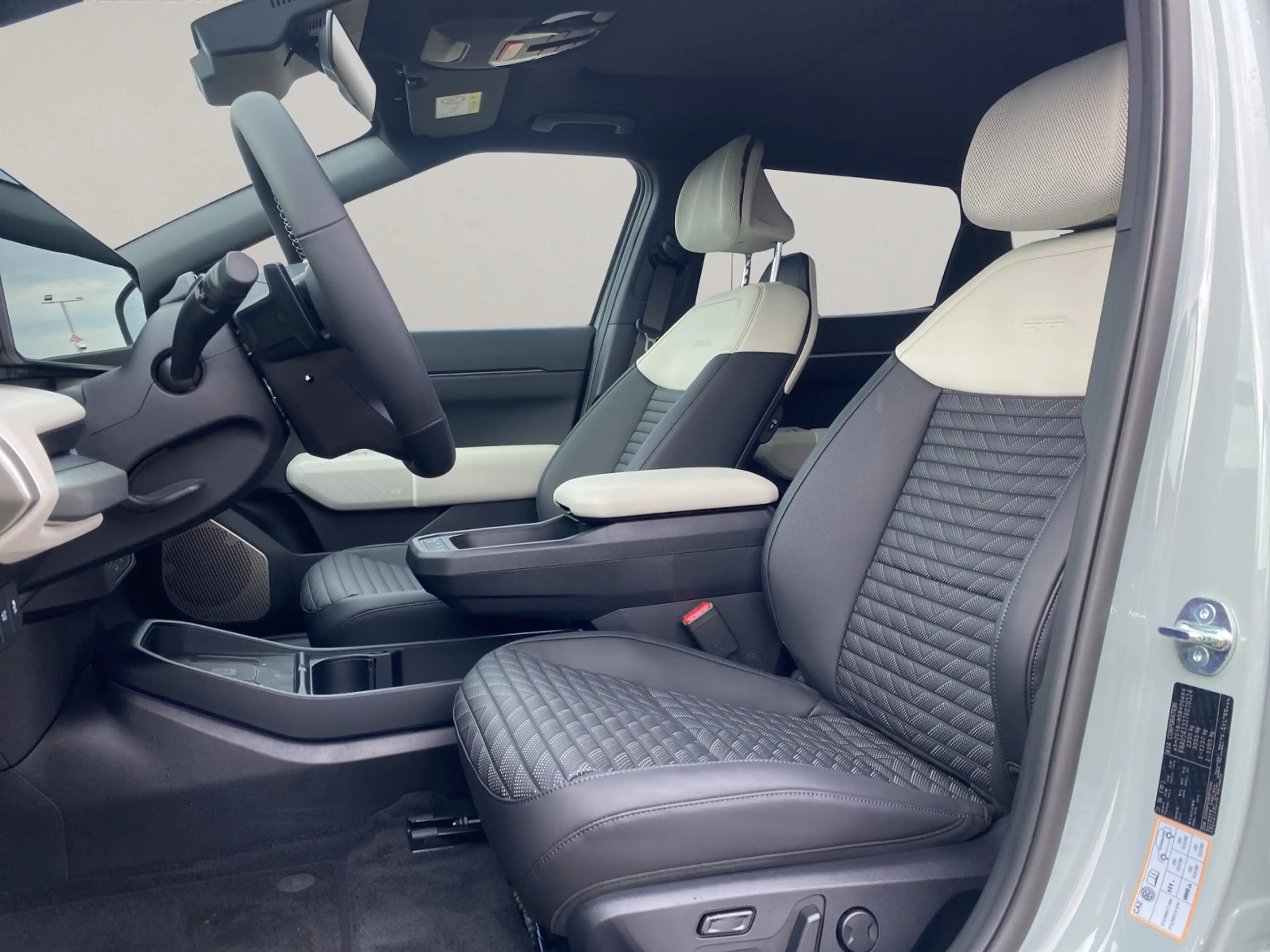 Kia EV4 81,4 kWh GT-Line — photo 11