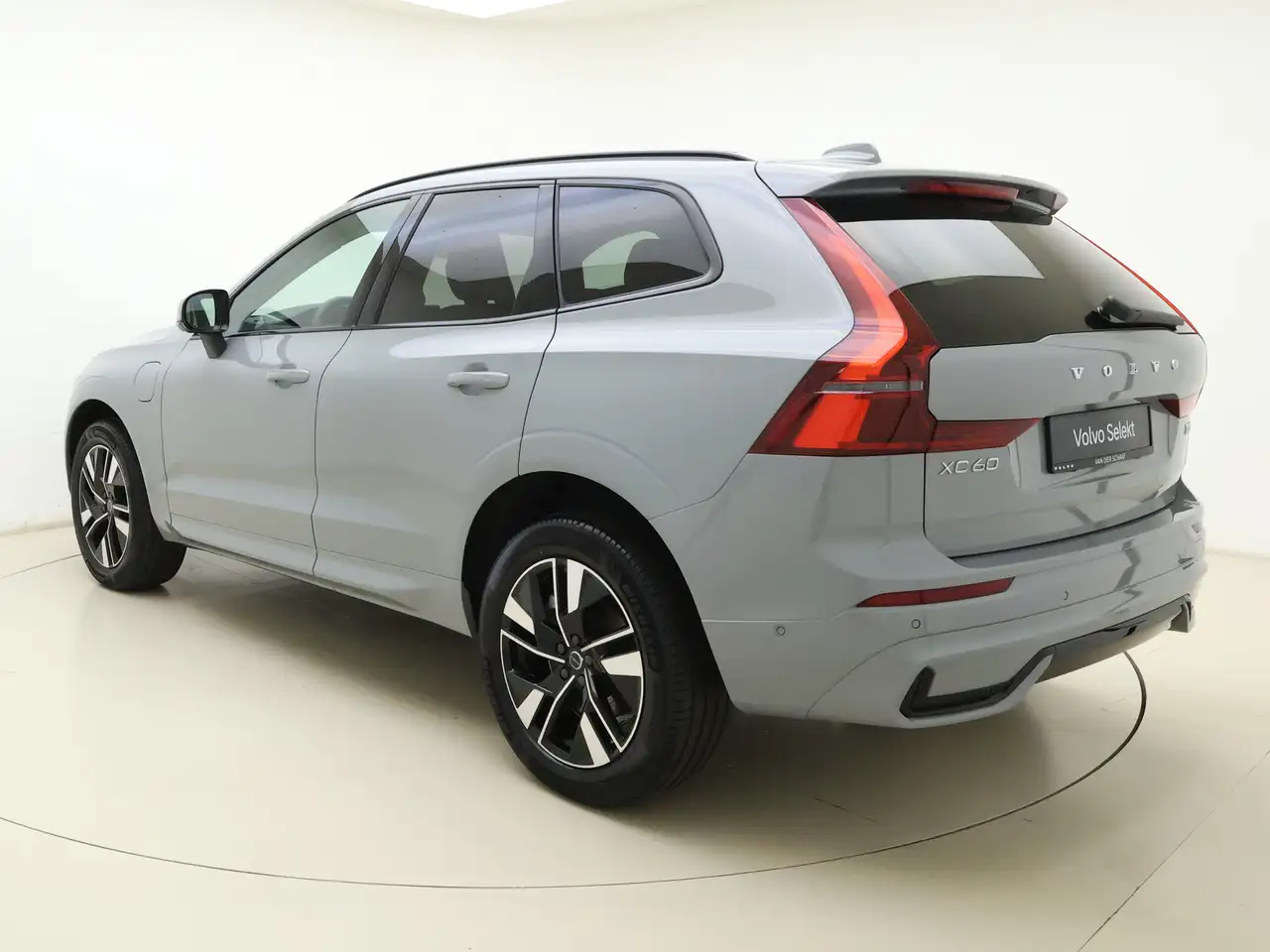 Volvo XC60 2026 — фото 12