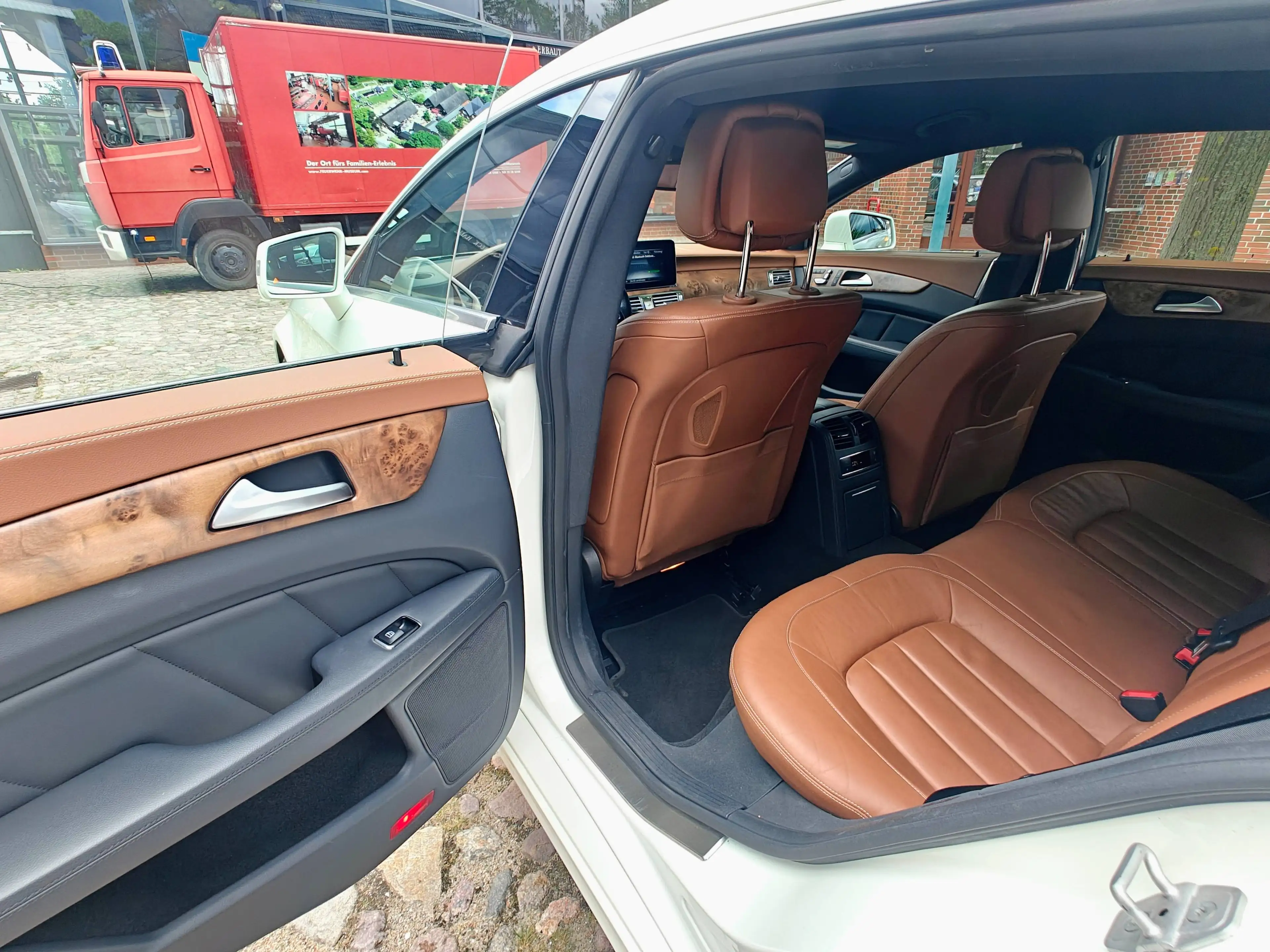 Mercedes-Benz CLS 250 CLS 250 CDI BlueTec MultiBeam / — photo 15