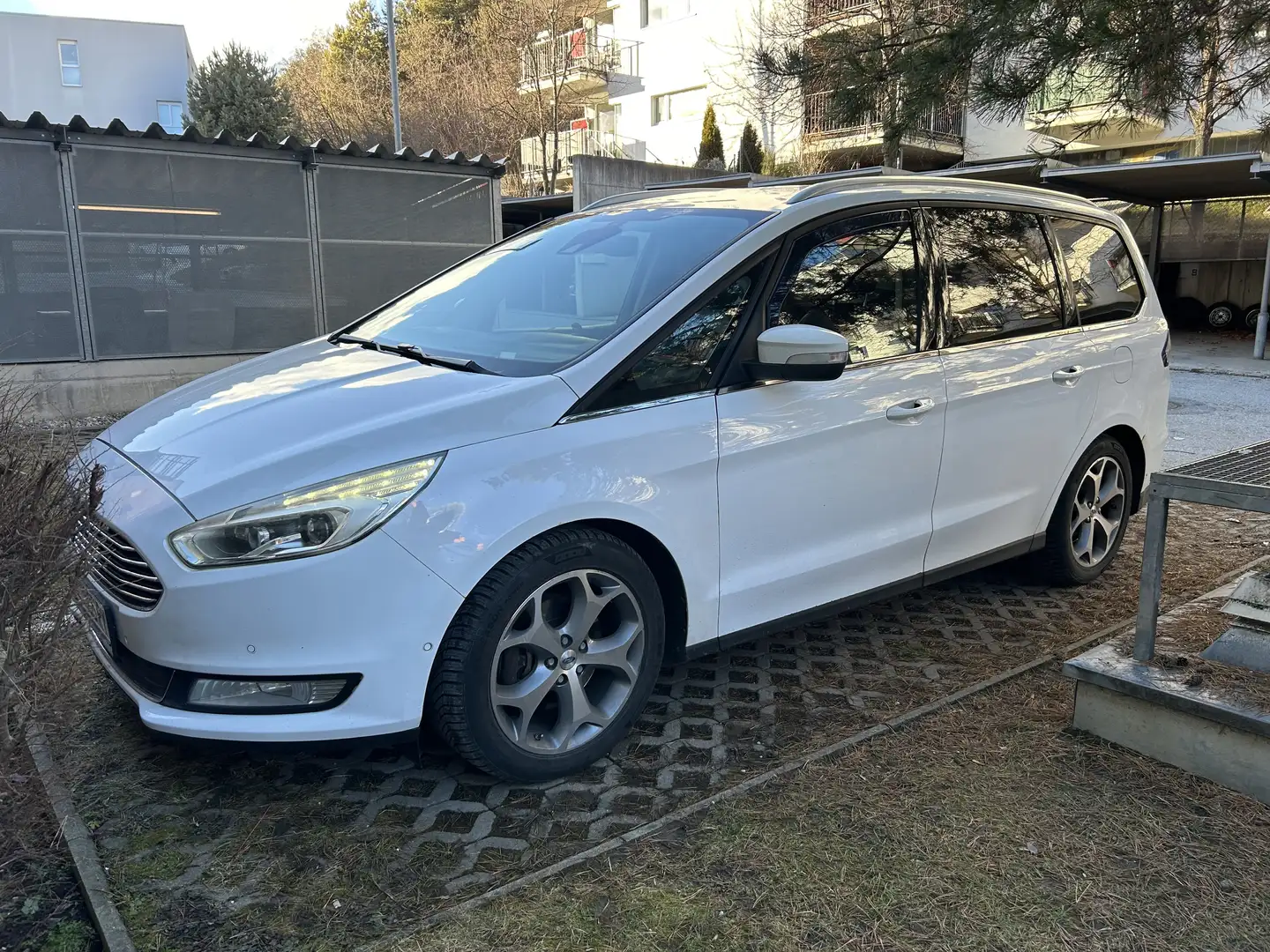 Ford Galaxy 2.0 TDCi Titanium - 1