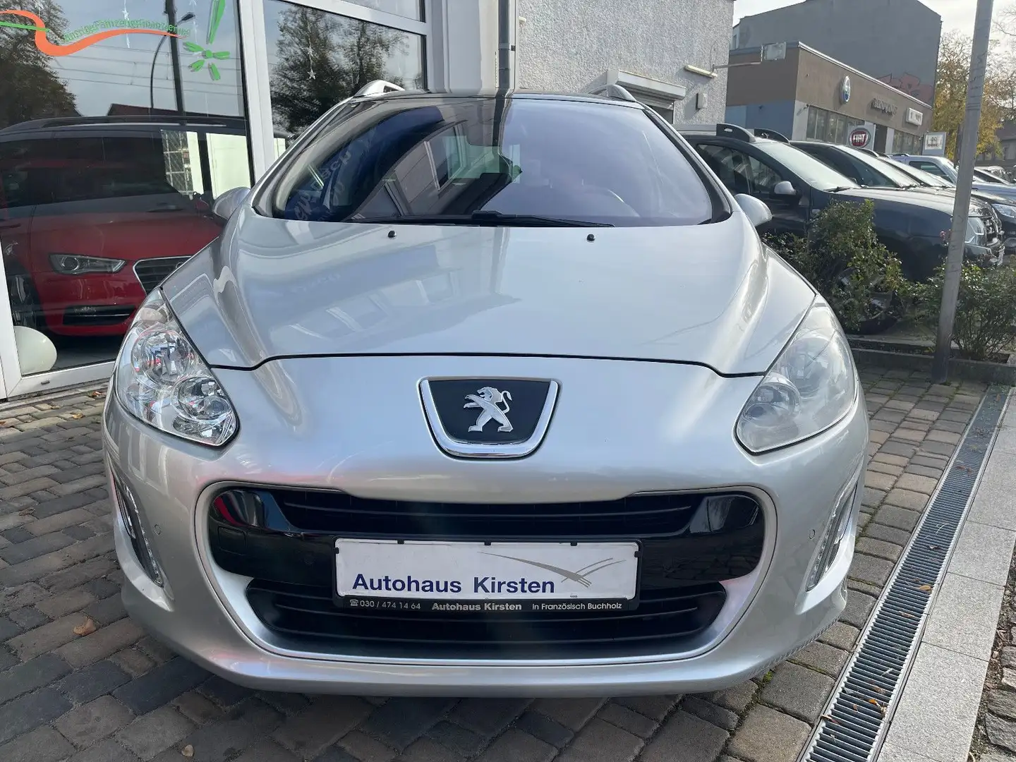 Peugeot 308 SW Allure 1.6 Panorama/Navi/Klimaautomatik Grau - 2