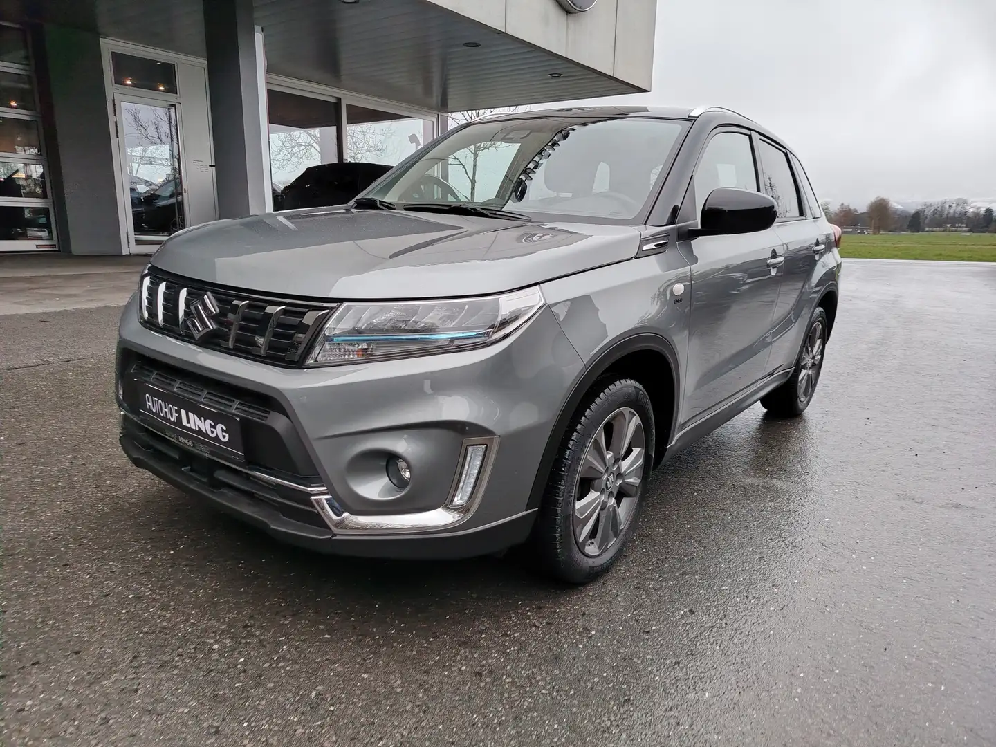 Suzuki Vitara 1,4 Hybrid Allgrip shine light Grau - 1