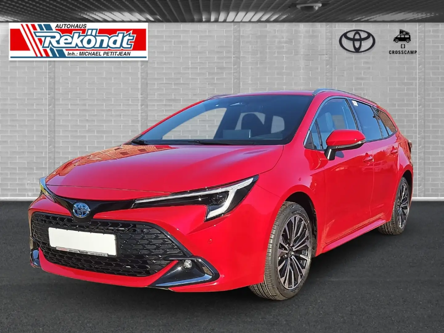 Toyota Corolla Touring Sports 2.0 Hybrid Team Deutschland ACC RFK Rood - 1