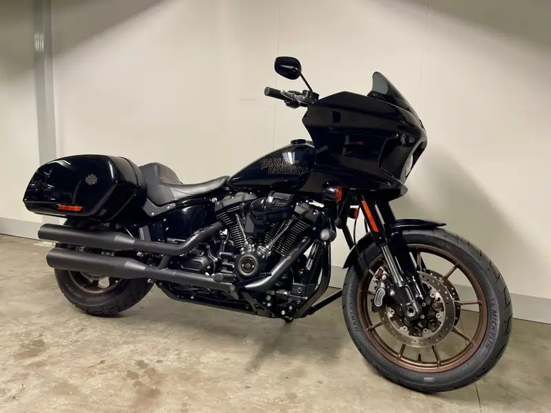 Harley-Davidson Lowrider ST - foto 6