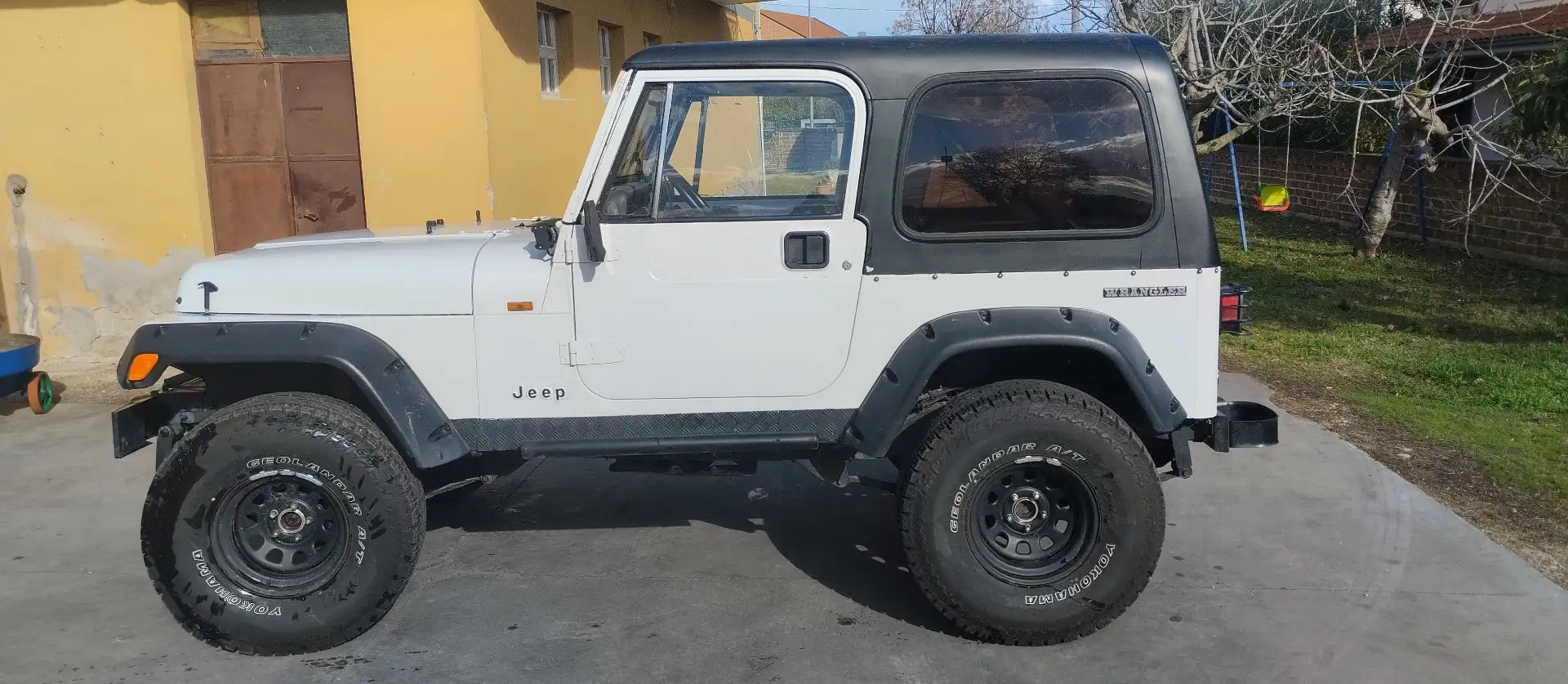 Jeep Wrangler Hard Top 2.5 Laredo - 1