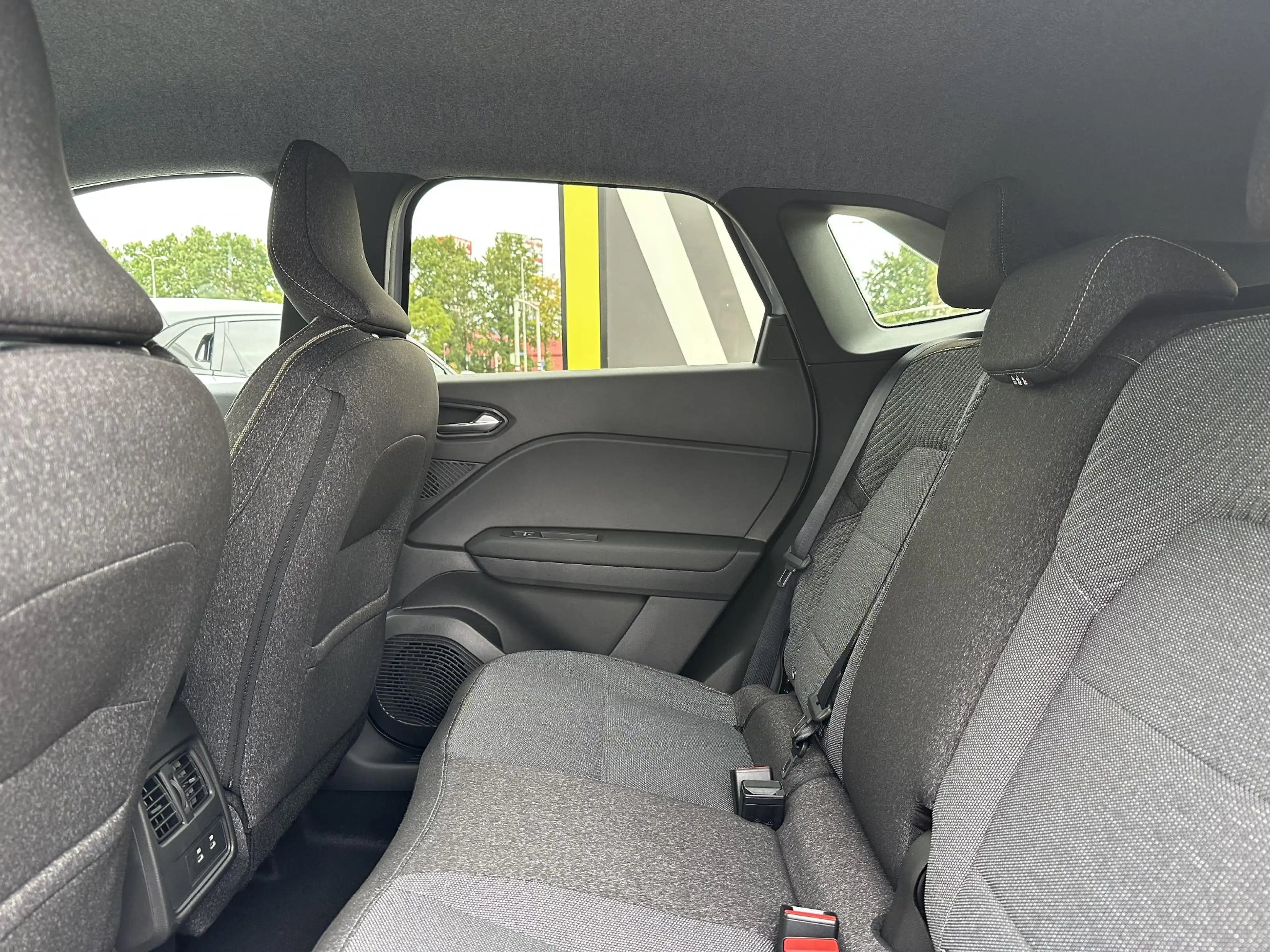 Renault Symbioz Techno Full Hybrid E-Tech 160 l € 4.945 voorraadvo — photo 9