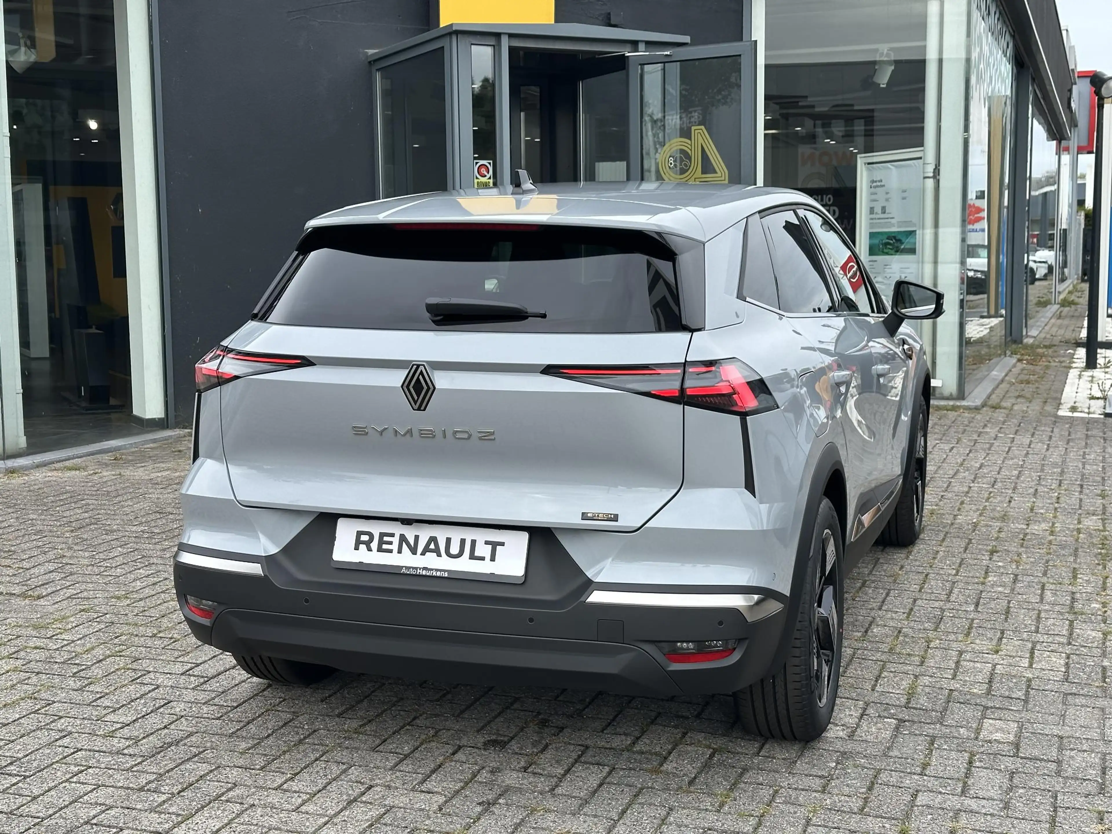 Renault Symbioz Techno Full Hybrid E-Tech 160 l € 4.945 voorraadvo — photo 5