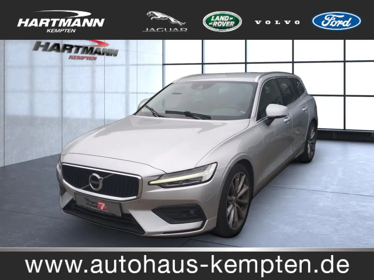 Volvo V60 Momentum Modell 2019 Bluetooth Navi LED Klima Argent - 1