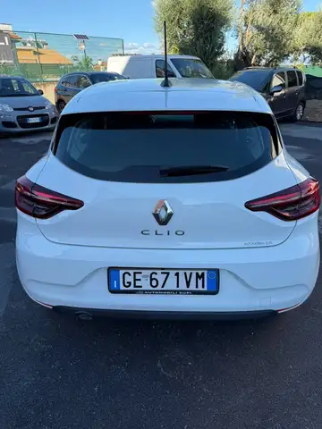 Renault Clio view 5
