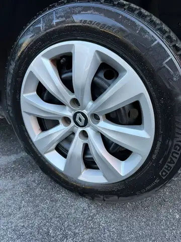 Renault Clio view 11