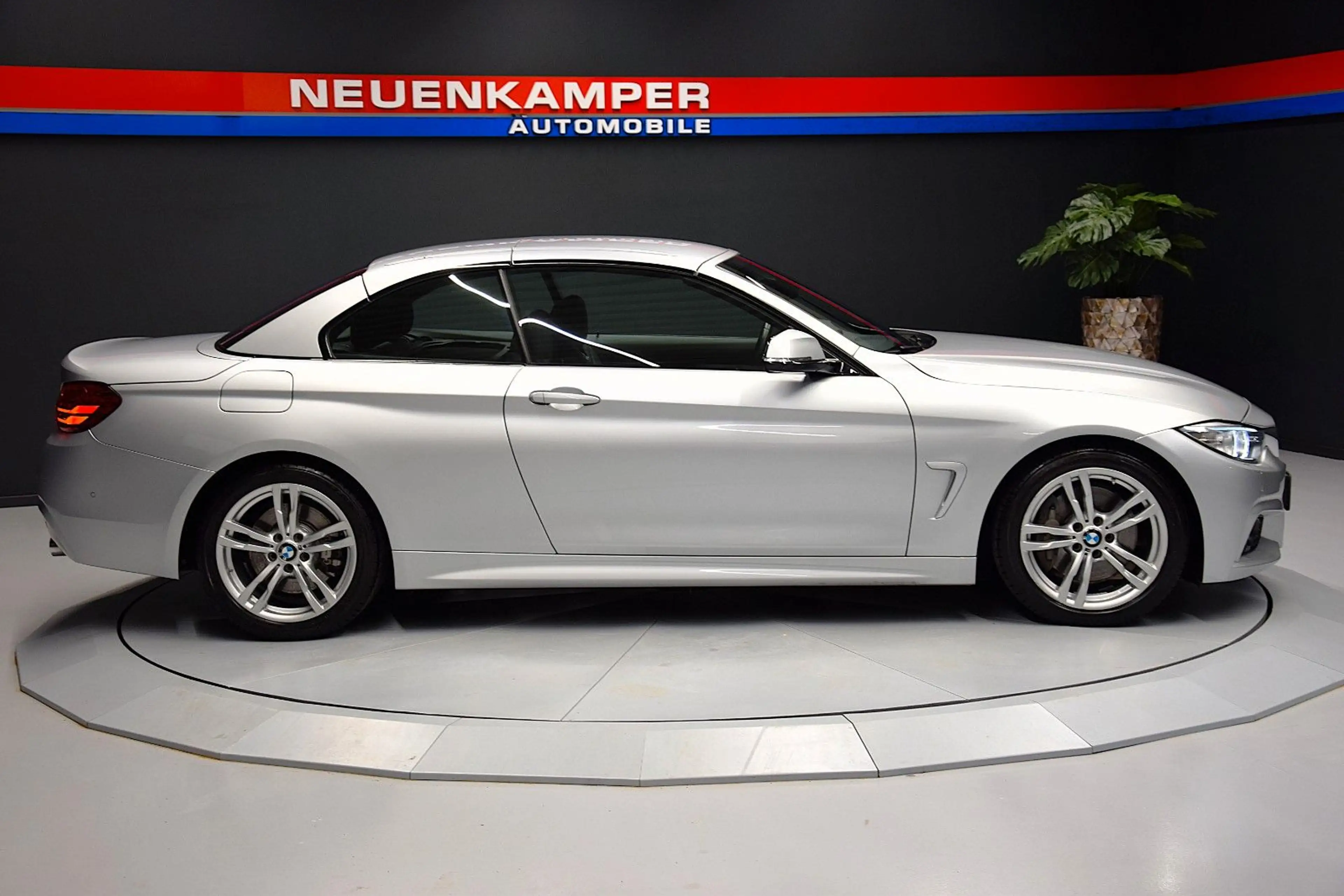 BMW 435 i Cabrio M Sport Memory Leder ShadowL. 1.Hand — photo 17