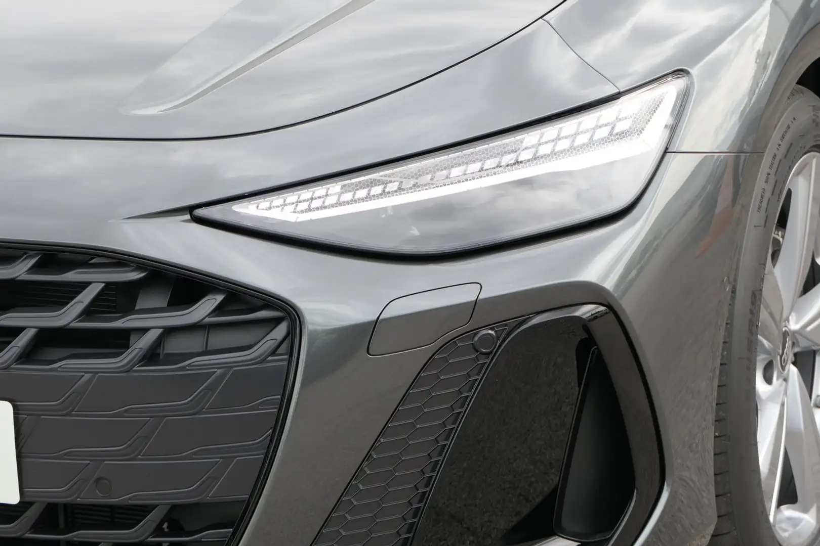 Audi A6 quattro TDI 150 kW Grau - 2